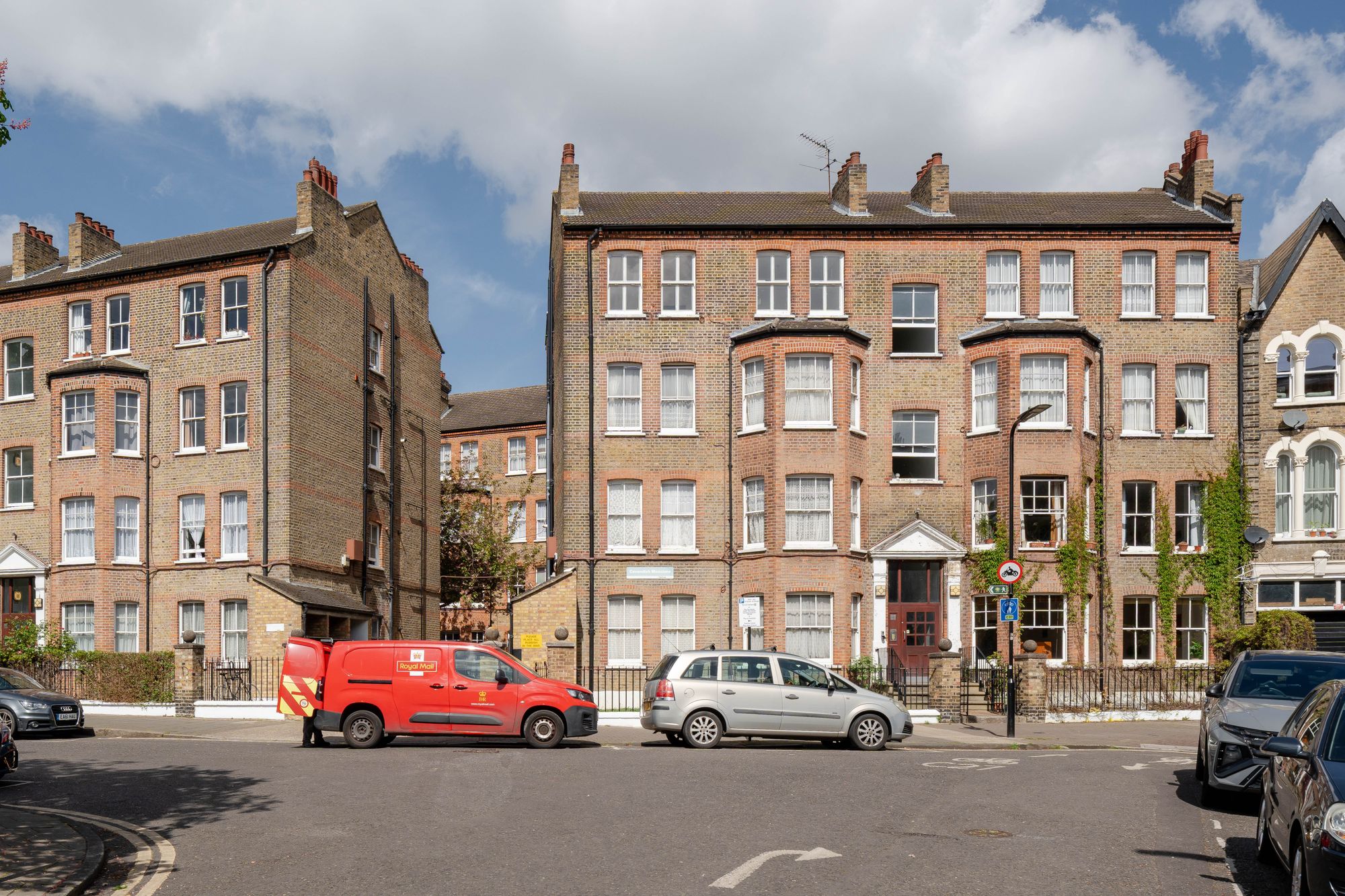 2 bed apartment for sale in Cavendish Mansions, Clapton Square, Hackney, E5  - Property Image 23