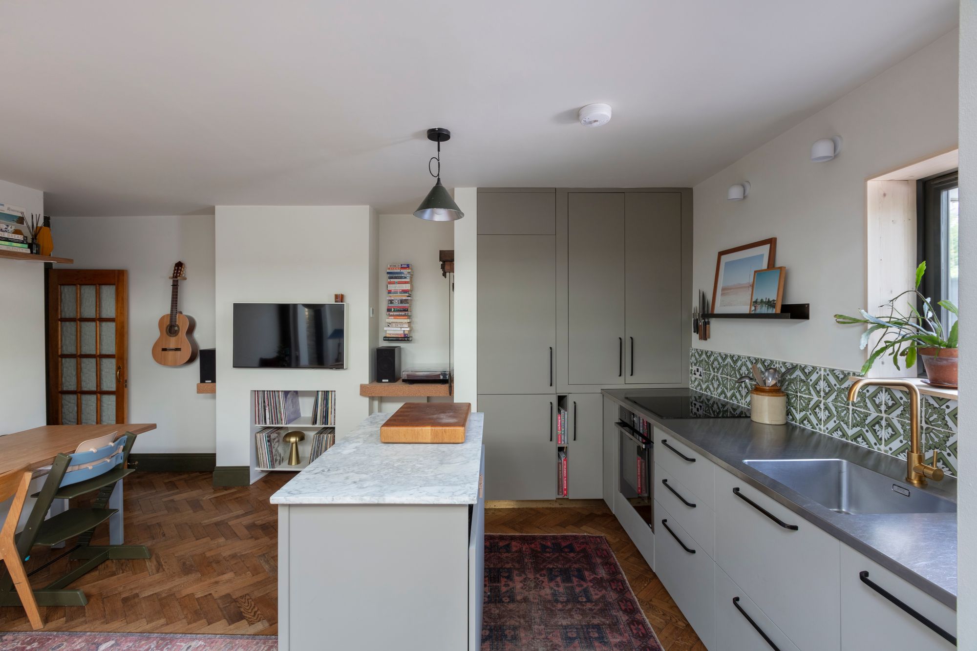 2 bed maisonette for sale in Huxley Road, Leyton, London, E10  - Property Image 3