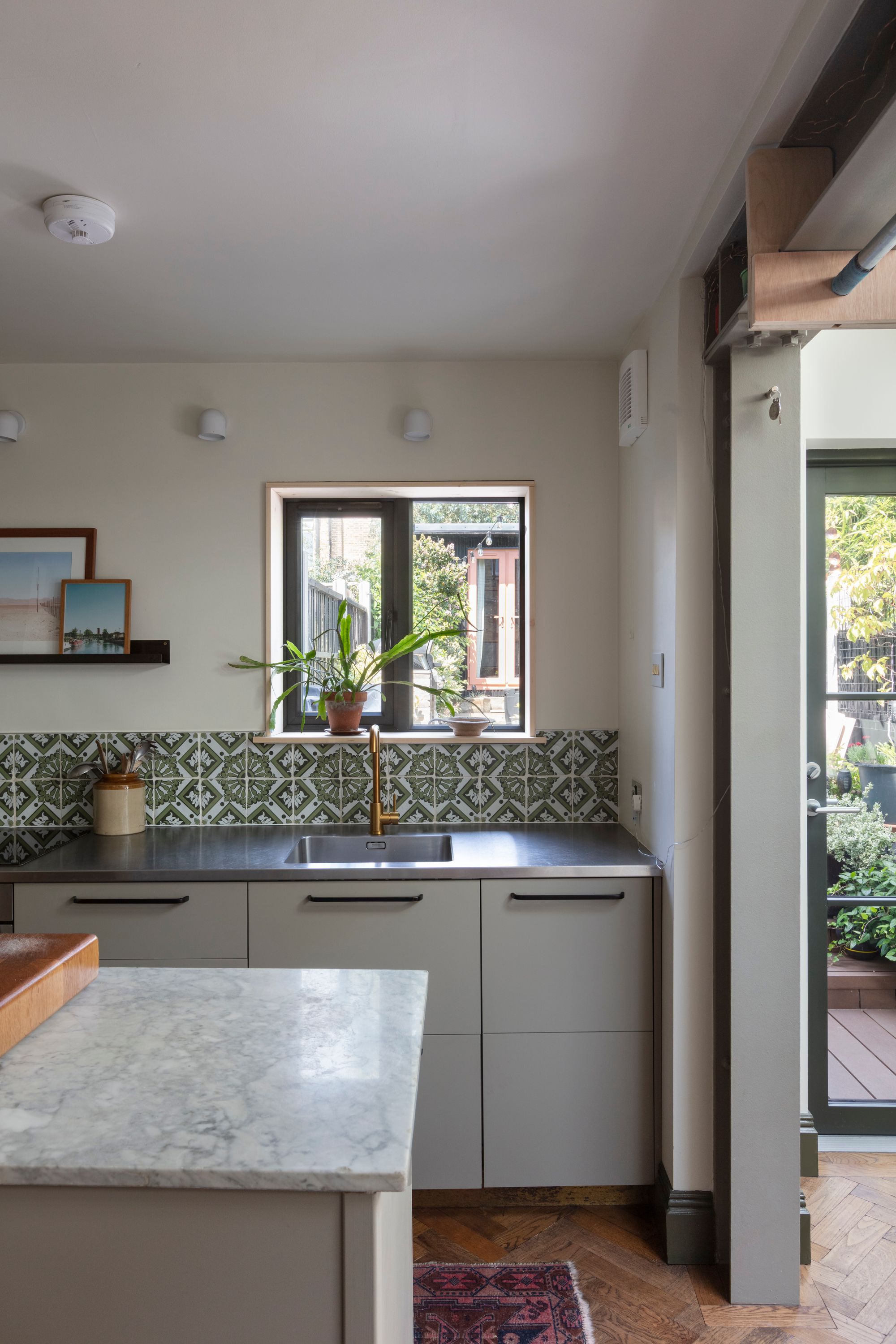 2 bed maisonette for sale in Huxley Road, Leyton, London, E10  - Property Image 14