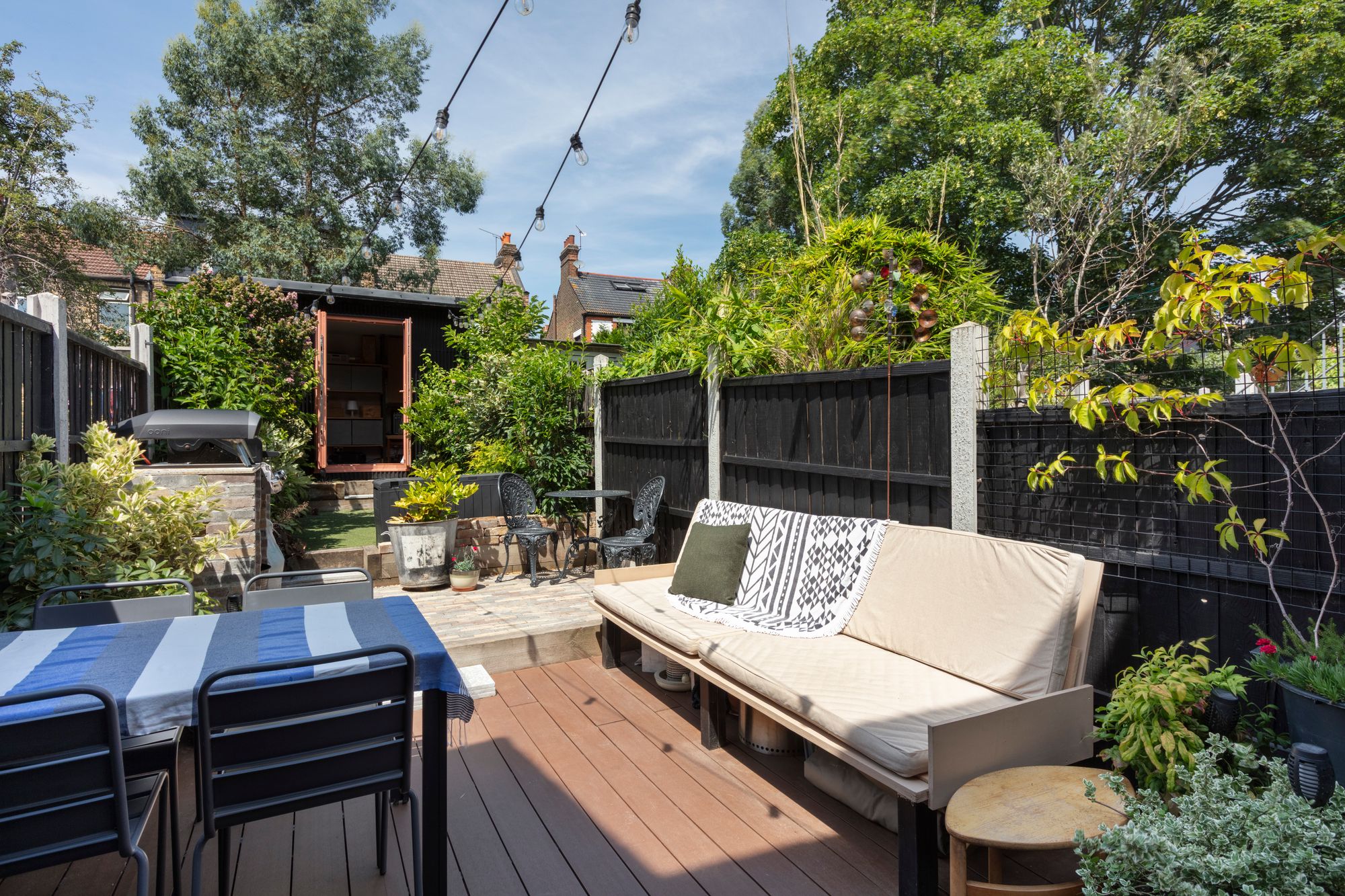 2 bed maisonette for sale in Huxley Road, Leyton, London, E10  - Property Image 41