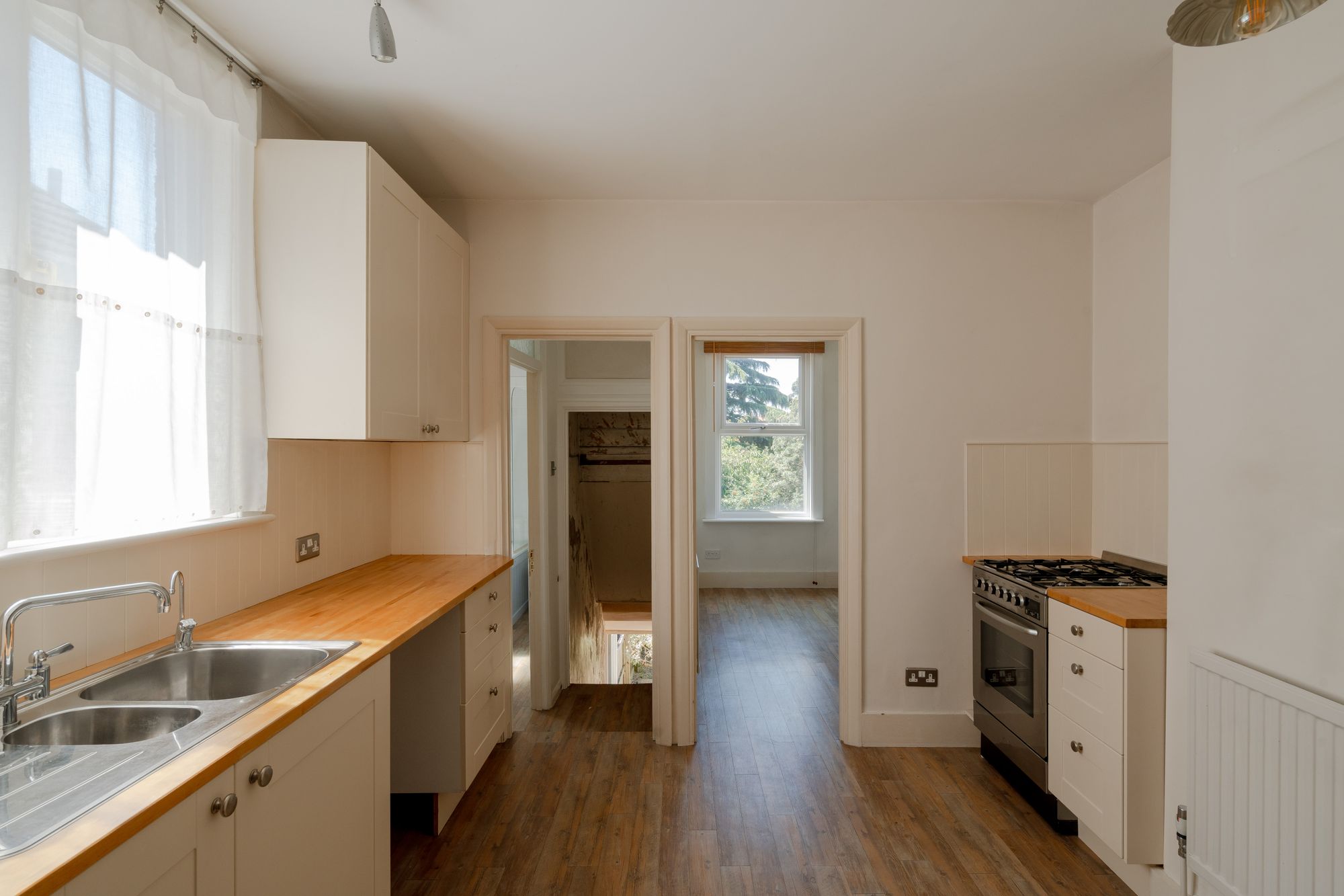 2 bed flat for sale in St. Annes Road, Leytonstone, London, E11  - Property Image 13