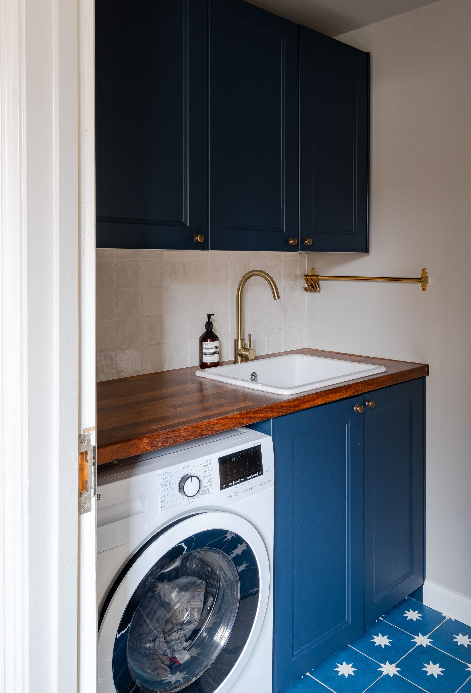 3 bed terraced house for sale in Napier Road, Leytonstone, London, E11 - Property Image 14