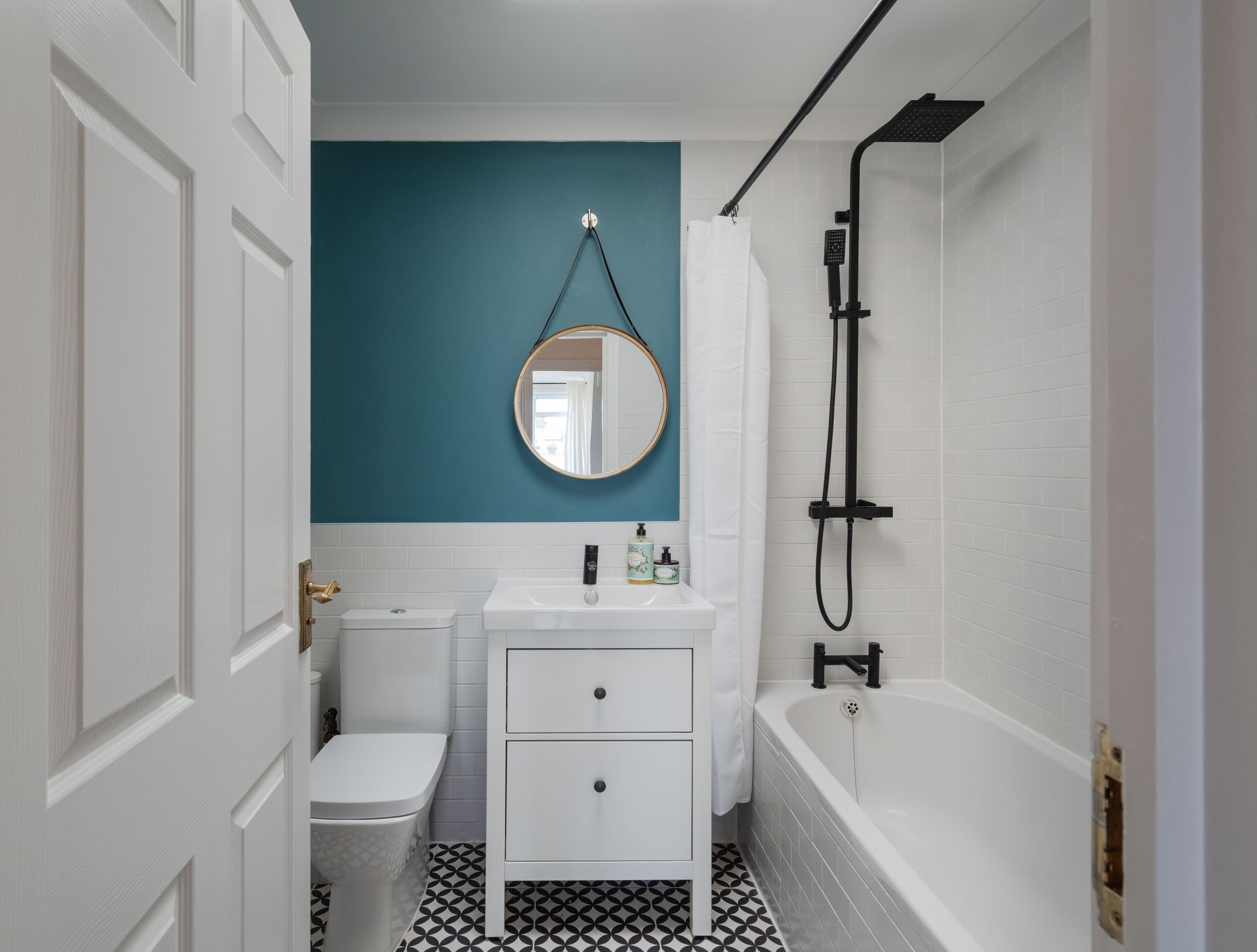 2 bed flat for sale in Wallwood Road, Upper Leytonstone, London, E11  - Property Image 18