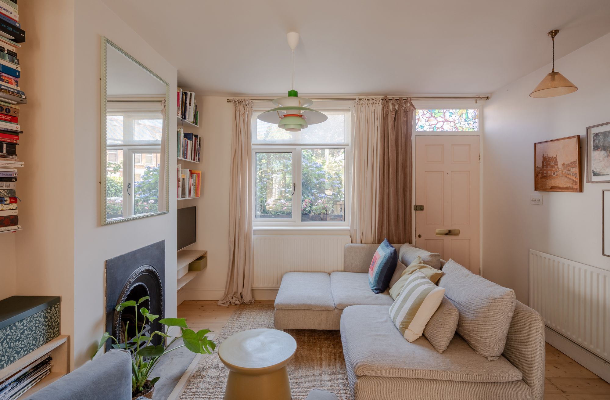 2 bed terraced house for sale in Forest Road, Upper Leytonstone, London, E11  - Property Image 3