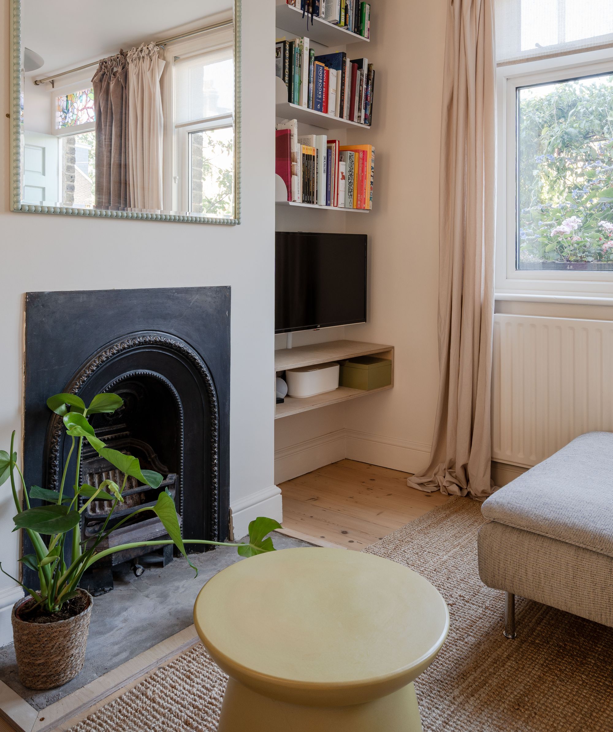 2 bed terraced house for sale in Forest Road, Upper Leytonstone, London, E11  - Property Image 5