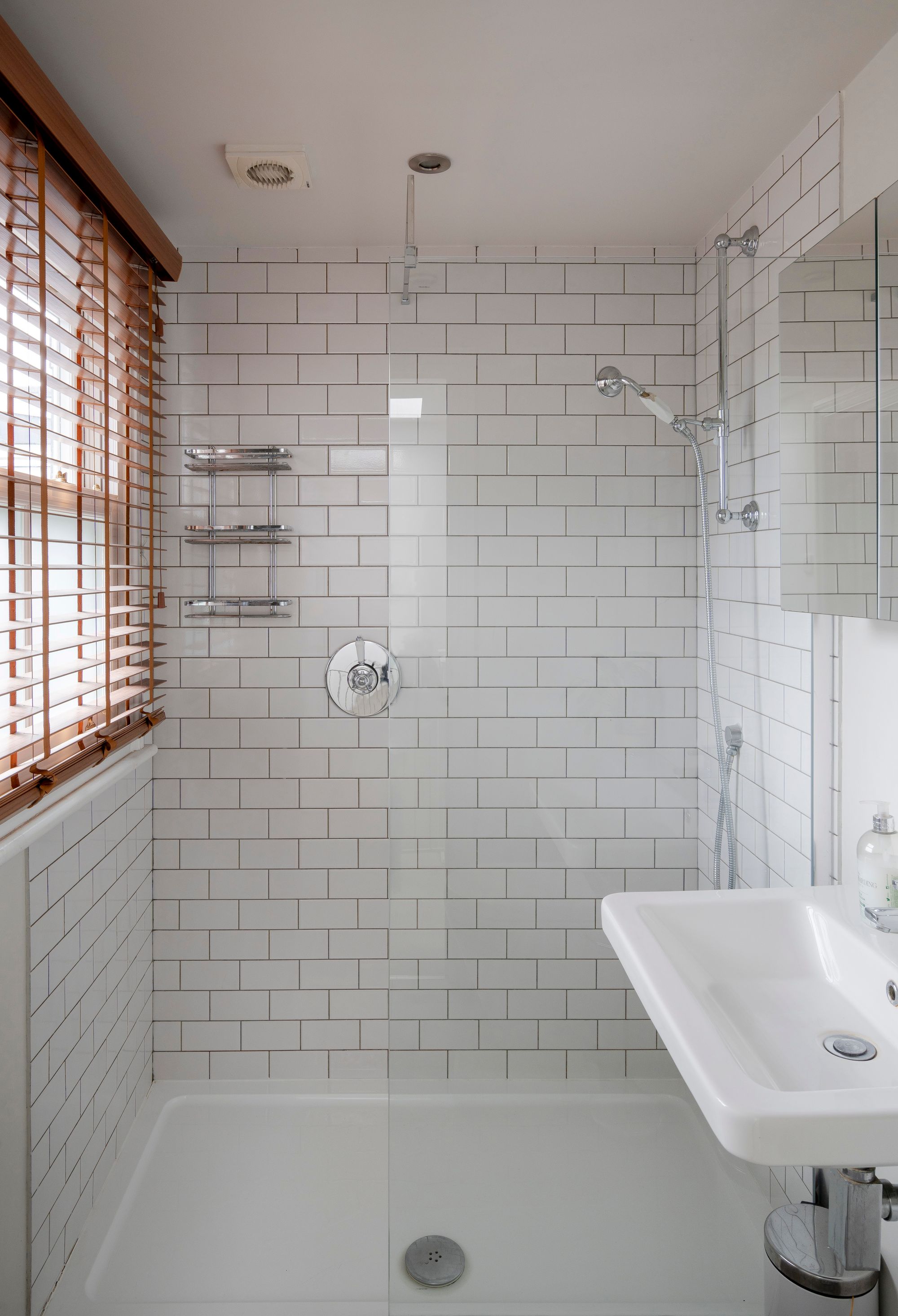 4 bed mid-terraced house for sale in Pearcroft Road, Leytonstone, London, E11 - Property Image 32