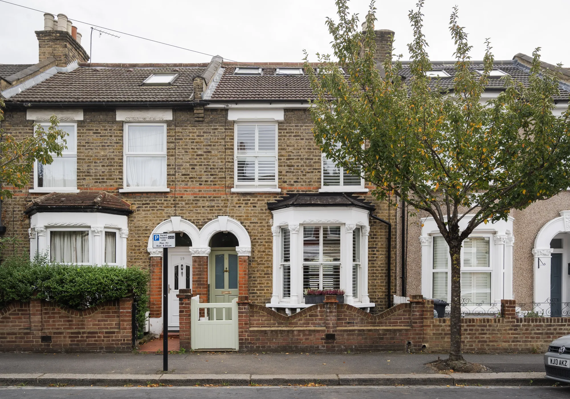4 bed mid-terraced house for sale in Pearcroft Road, Leytonstone, London, E11 - Property Image 2