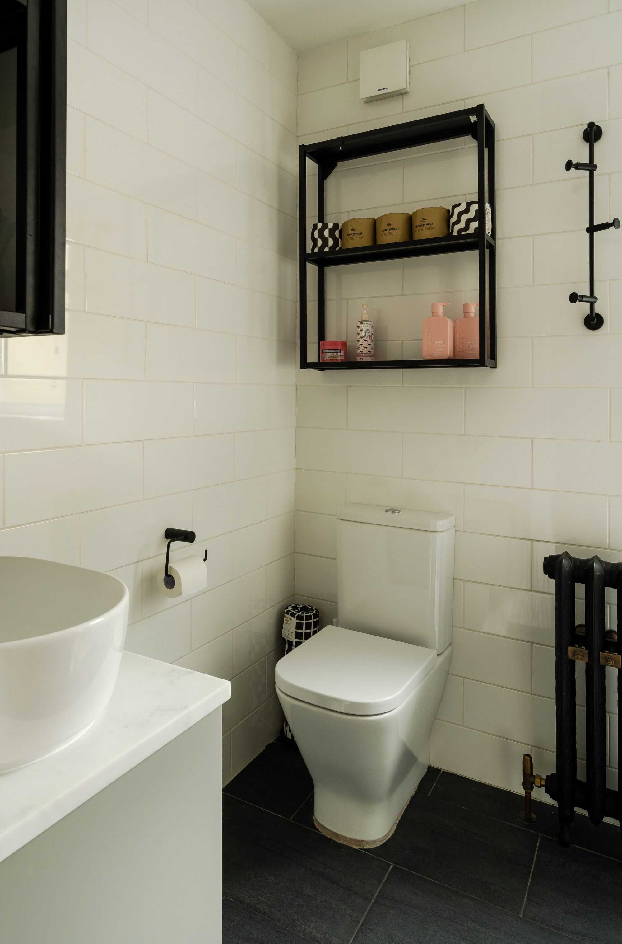 3 bed mid-terraced house for sale in Grove Road, Bushwood, Leytonstone, E11  - Property Image 32