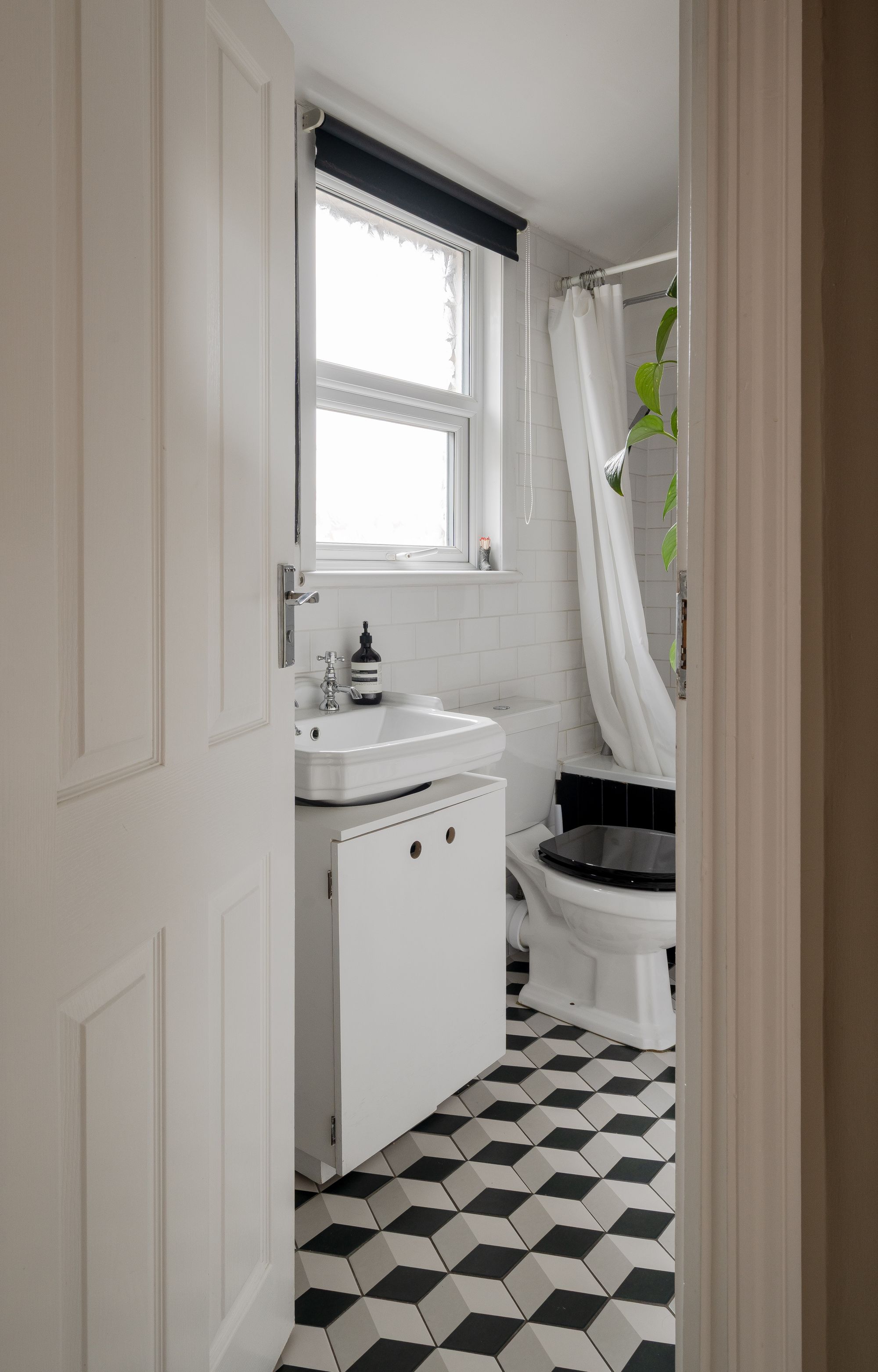 2 bed maisonette for sale in Twickenham Road, Leytonstone, London, E11 - Property Image 21