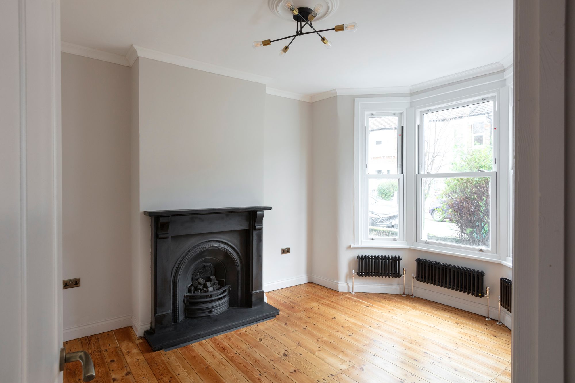 2 bed maisonette for sale in Albert Road, Leyton, London, E10  - Property Image 3