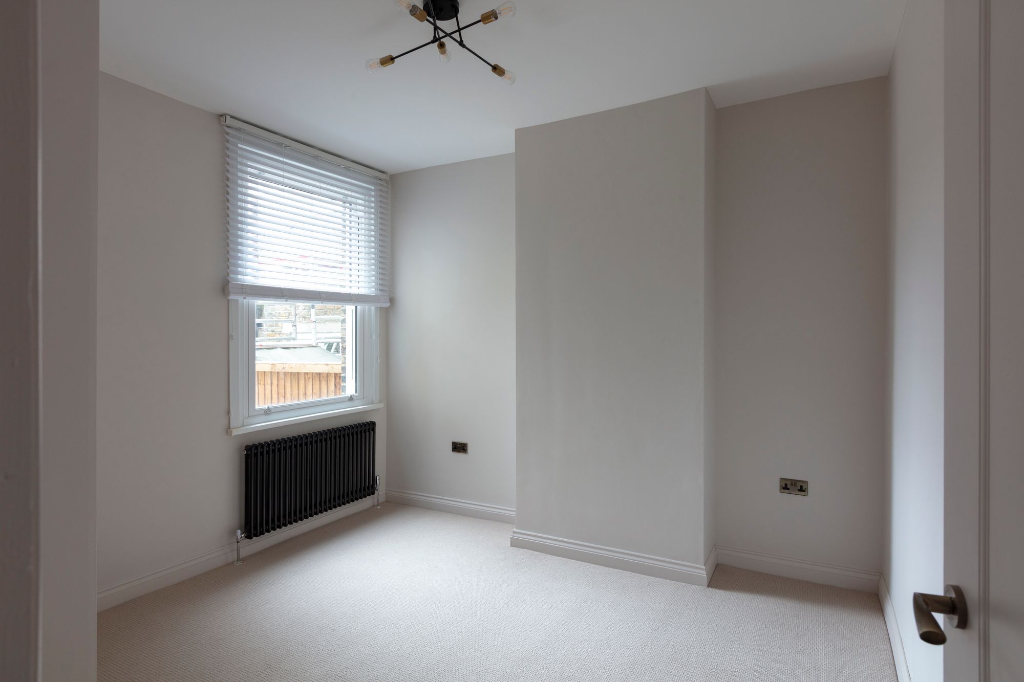 2 bed maisonette for sale in Albert Road, Leyton, London, E10  - Property Image 8