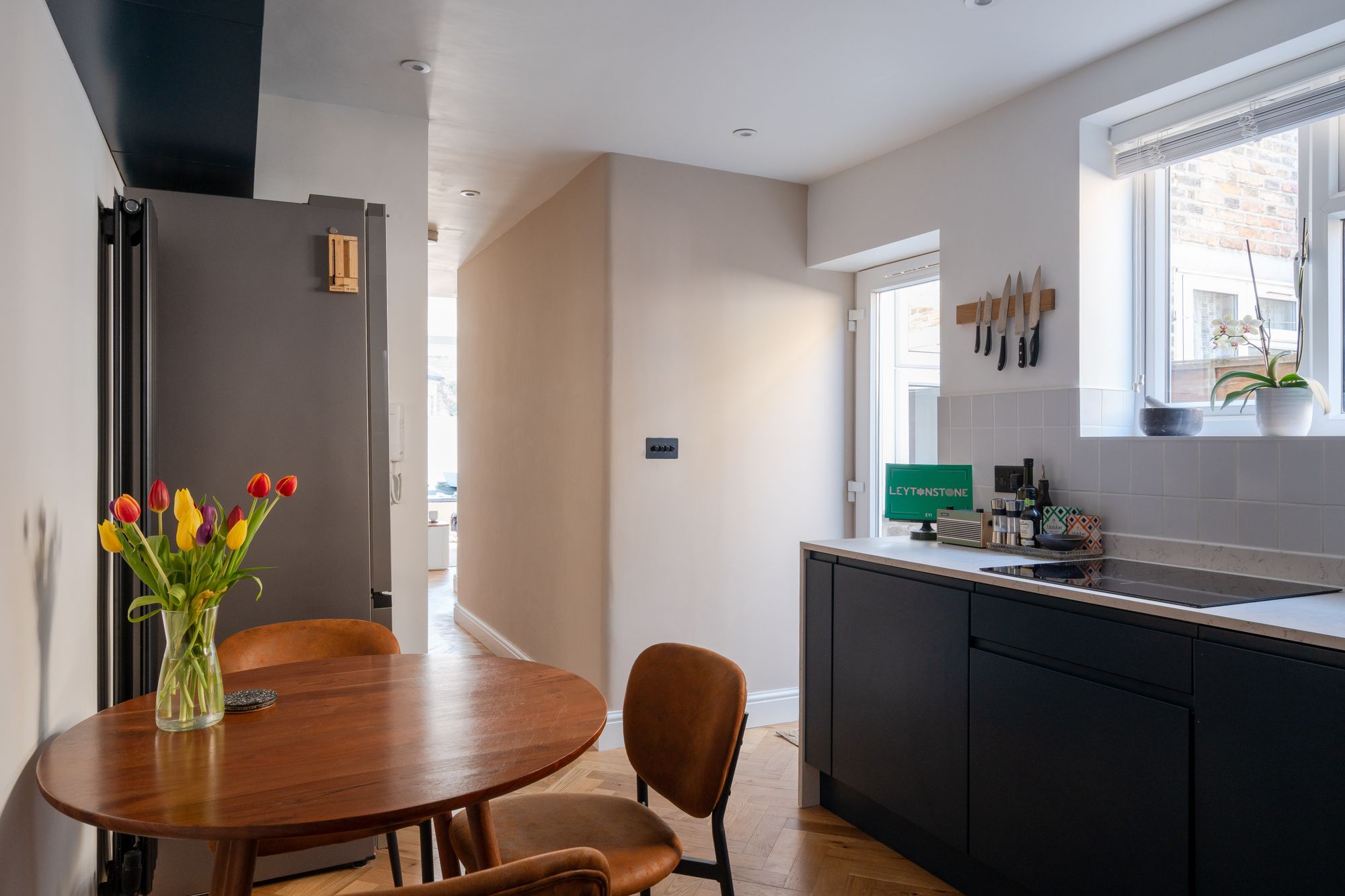 2 bed flat for sale in Barclay Road, Bushwood, London, E11 - Property Image 11