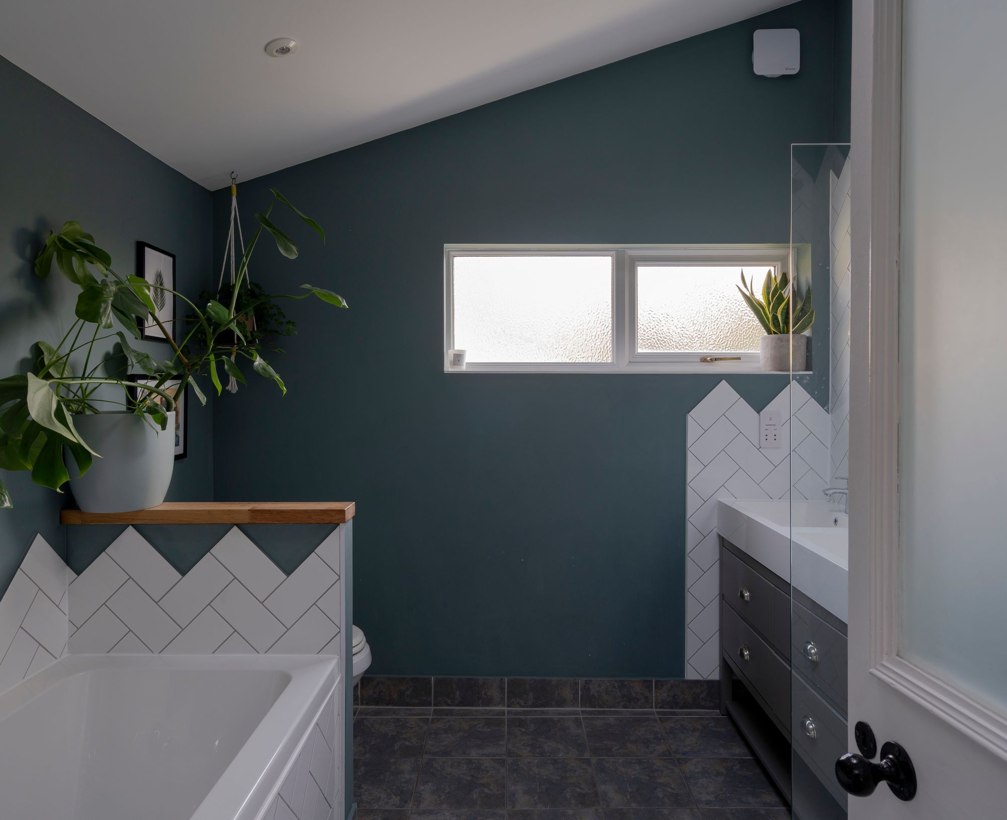 2 bed mid-terraced house for sale in Elsham Road, Leytonstone, London, E11  - Property Image 30