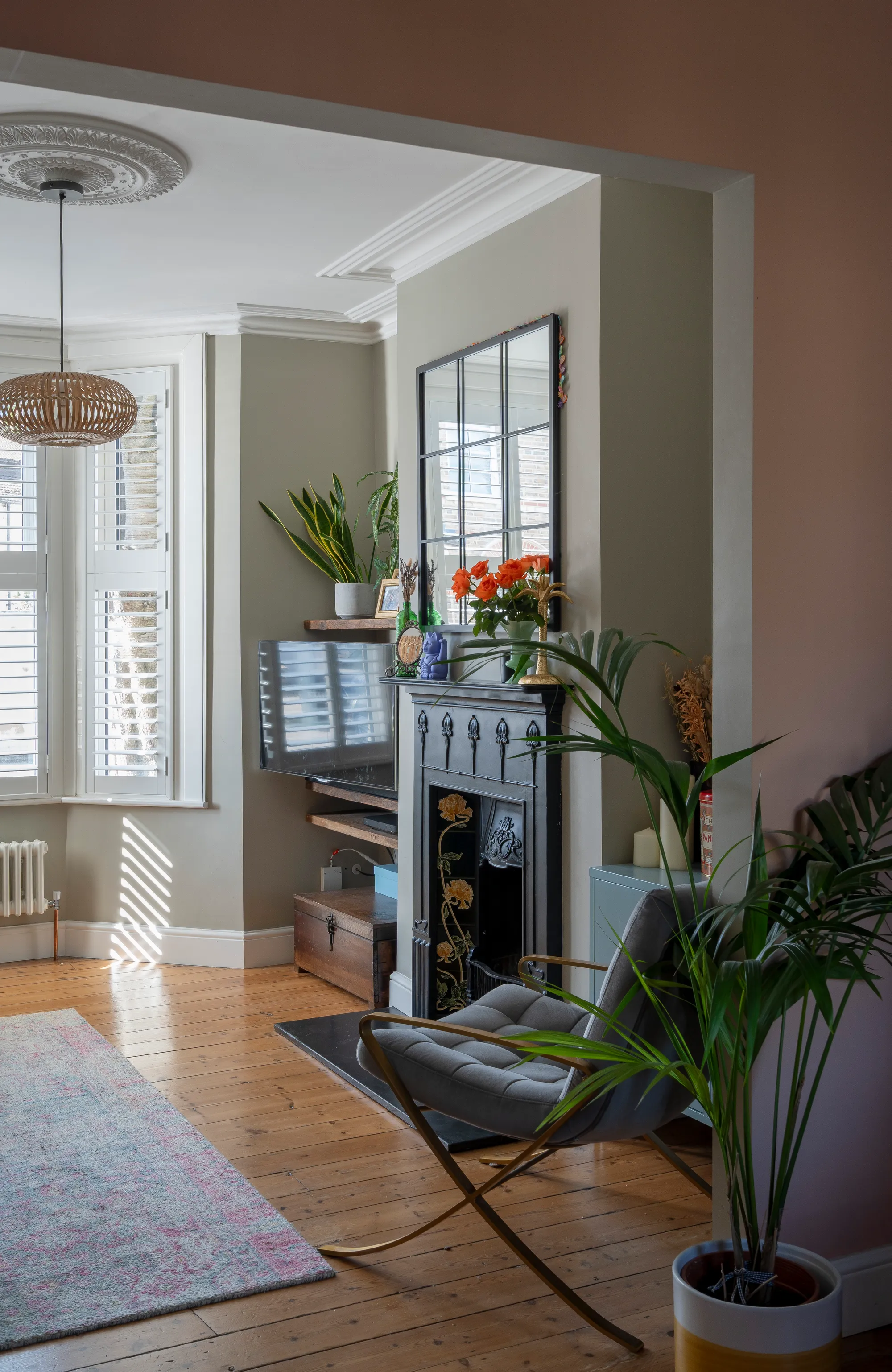 2 bed mid-terraced house for sale in Elsham Road, Leytonstone, London, E11  - Property Image 6