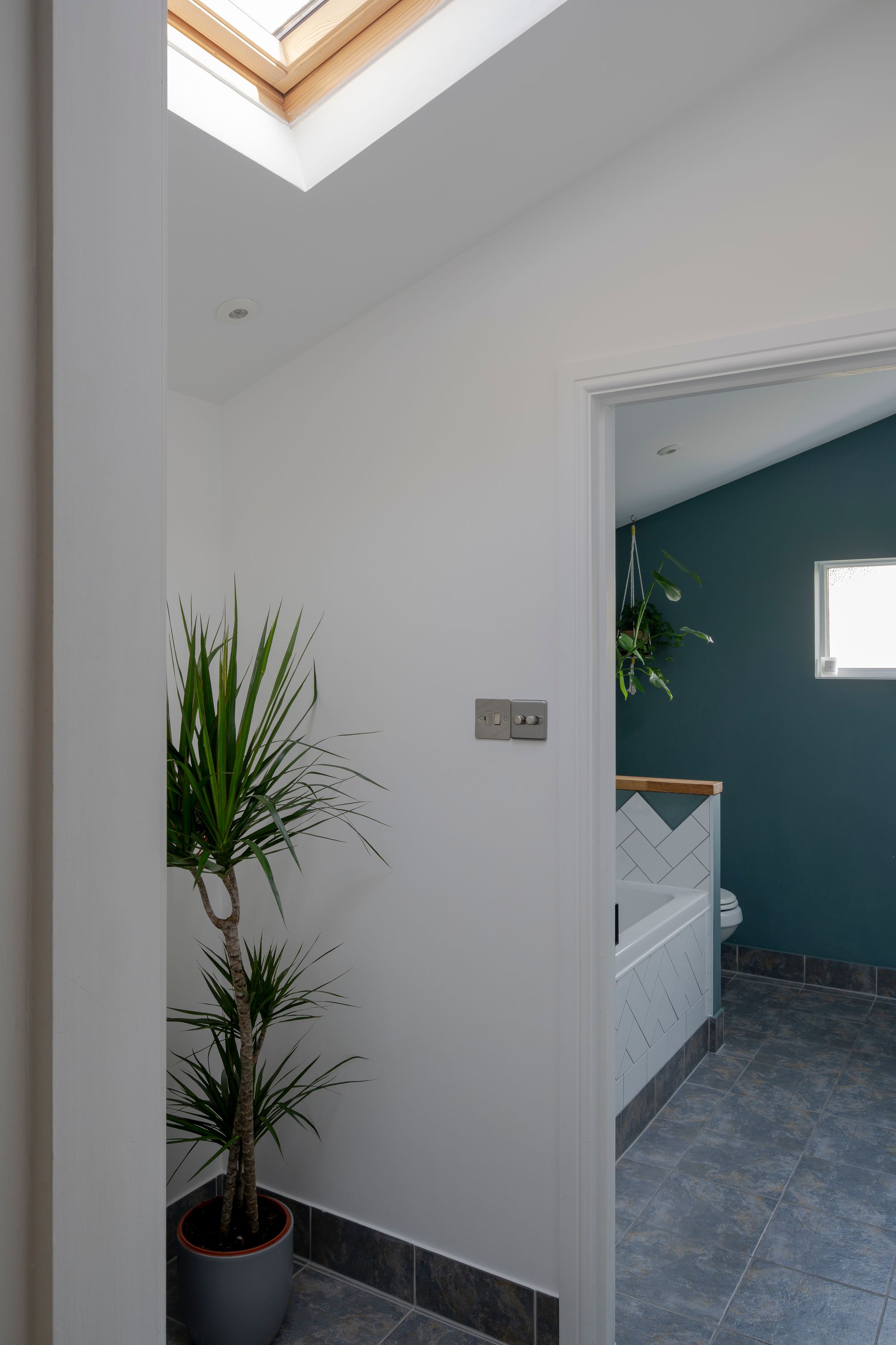 2 bed mid-terraced house for sale in Elsham Road, Leytonstone, London, E11  - Property Image 29