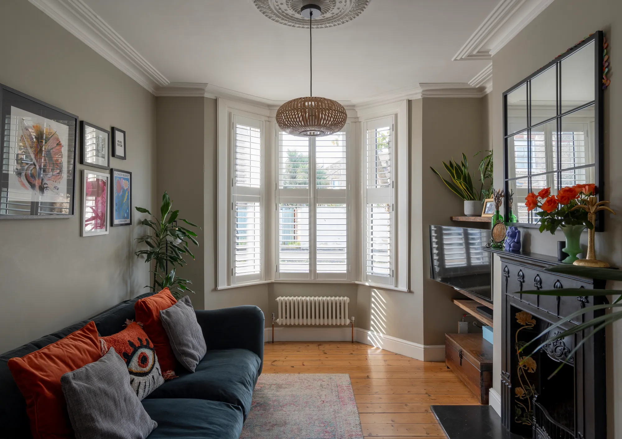 2 bed mid-terraced house for sale in Elsham Road, Leytonstone, London, E11  - Property Image 2