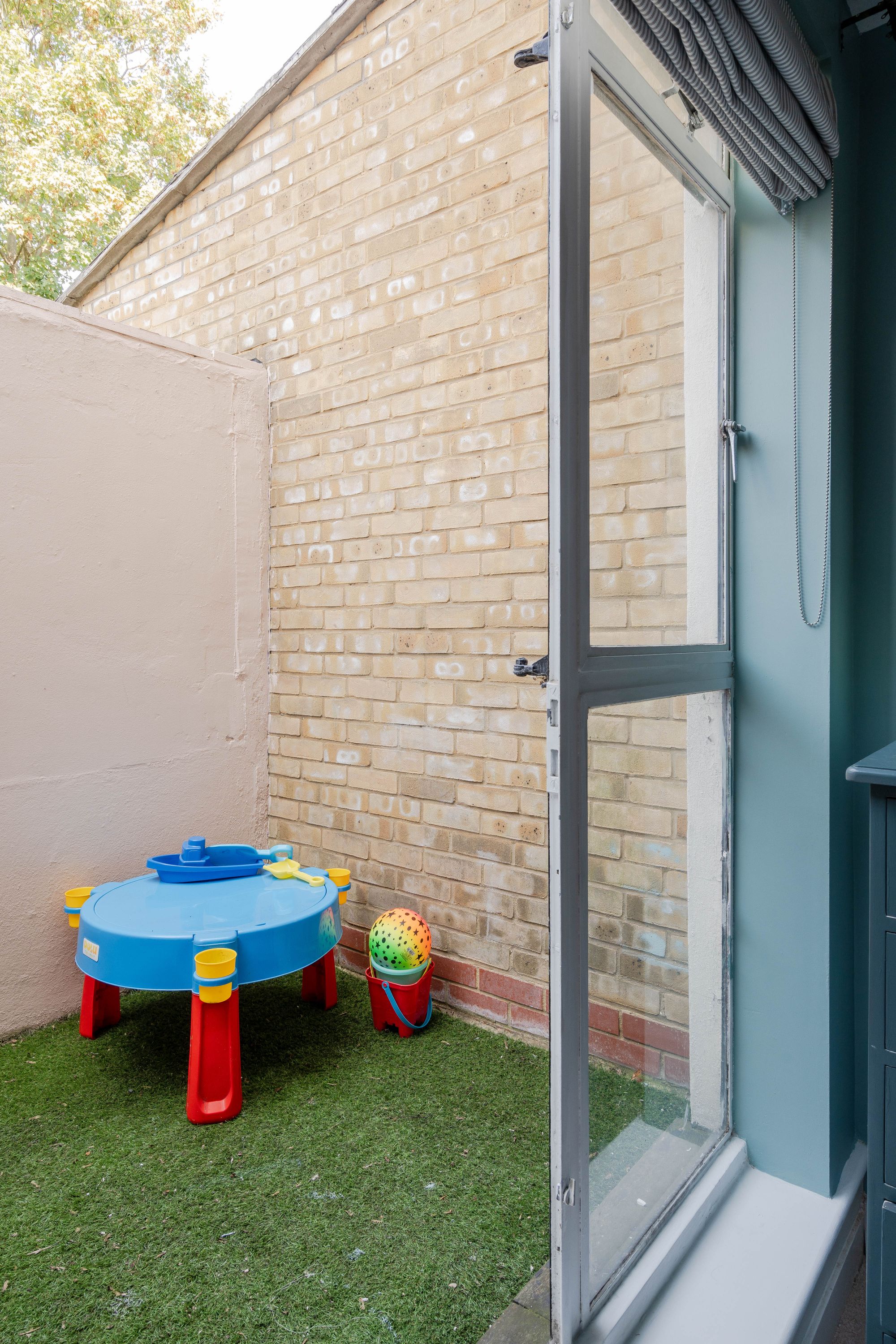 2 bed for sale in Hampton Road, Forest Gate, London, E7  - Property Image 16