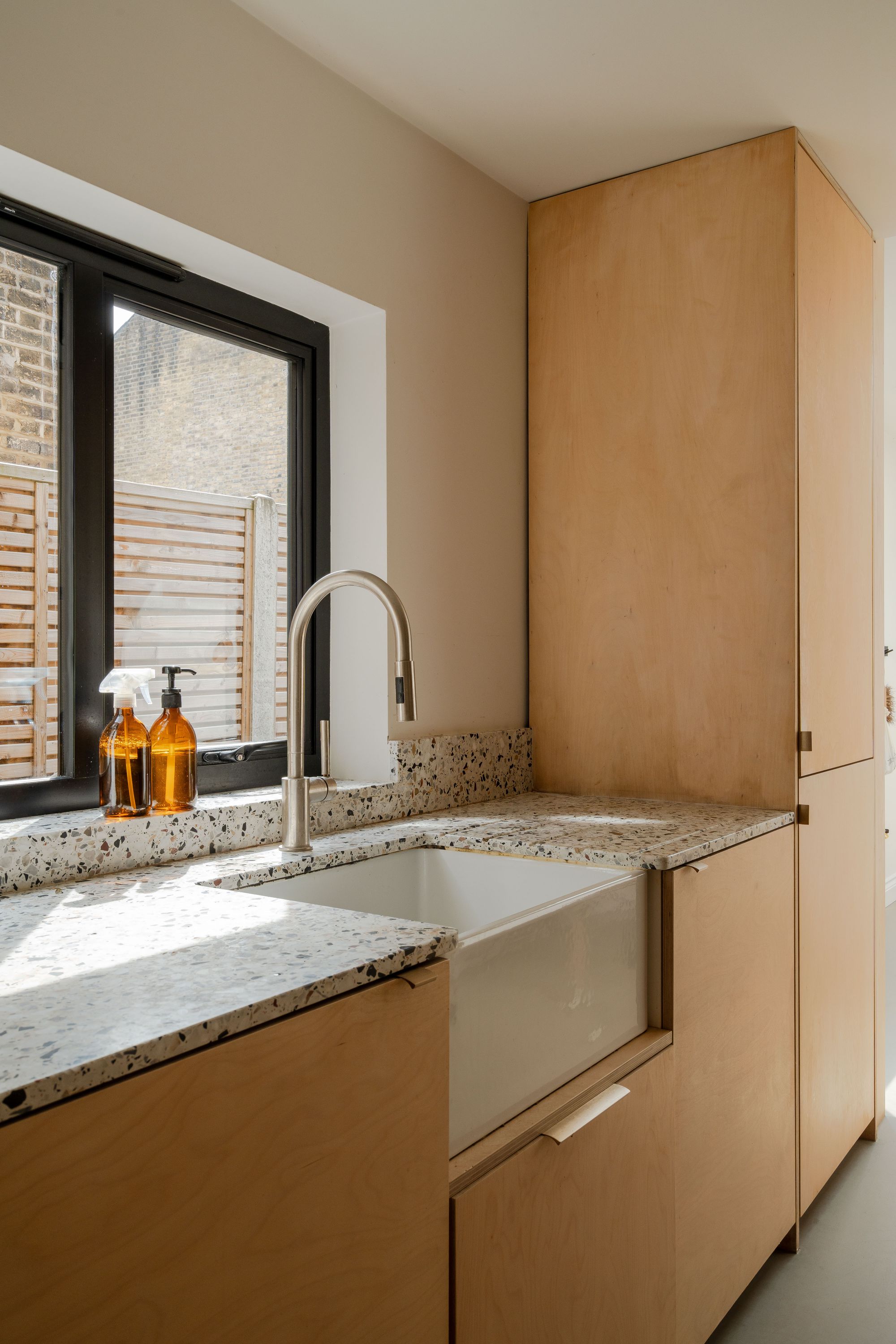 3 bed mid-terraced house for sale in Selby Road, Leytonstone, London, E11 - Property Image 10