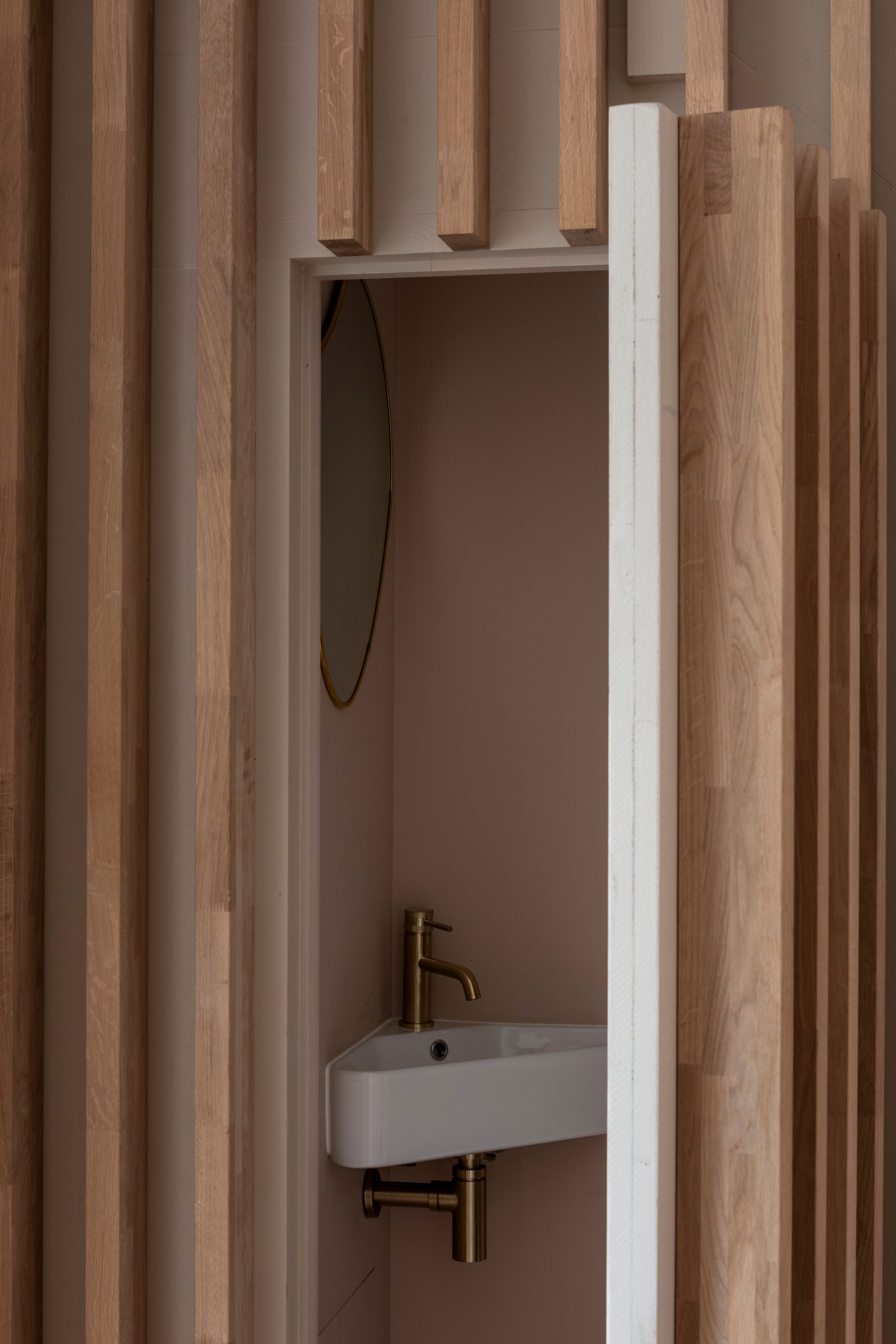 4 bed end of terrace house for sale in Peel Road, South Woodford, London, E18  - Property Image 11