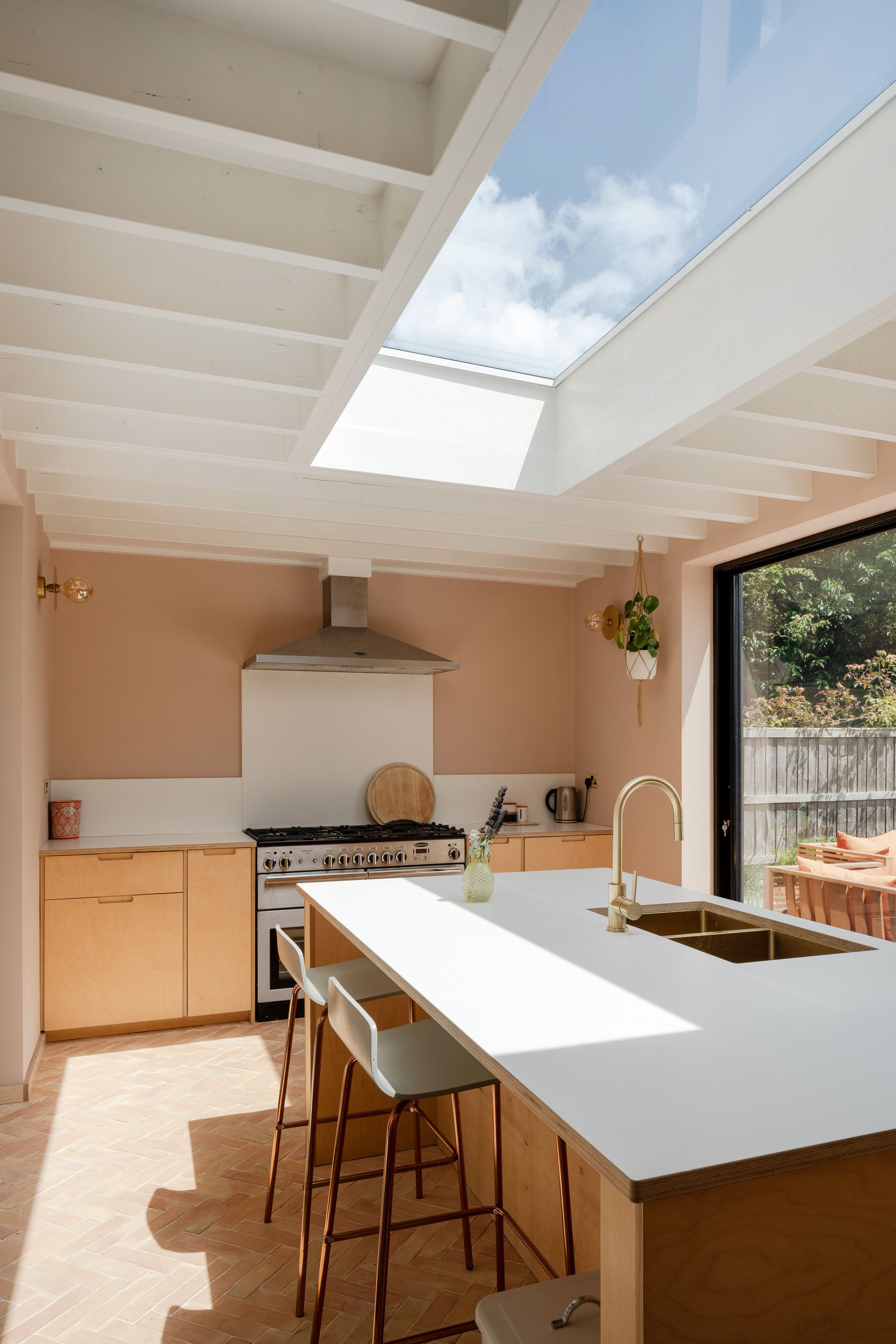 6 bed terraced house for sale in Forest Drive East, Upper Leytonstone, London, E11  - Property Image 21