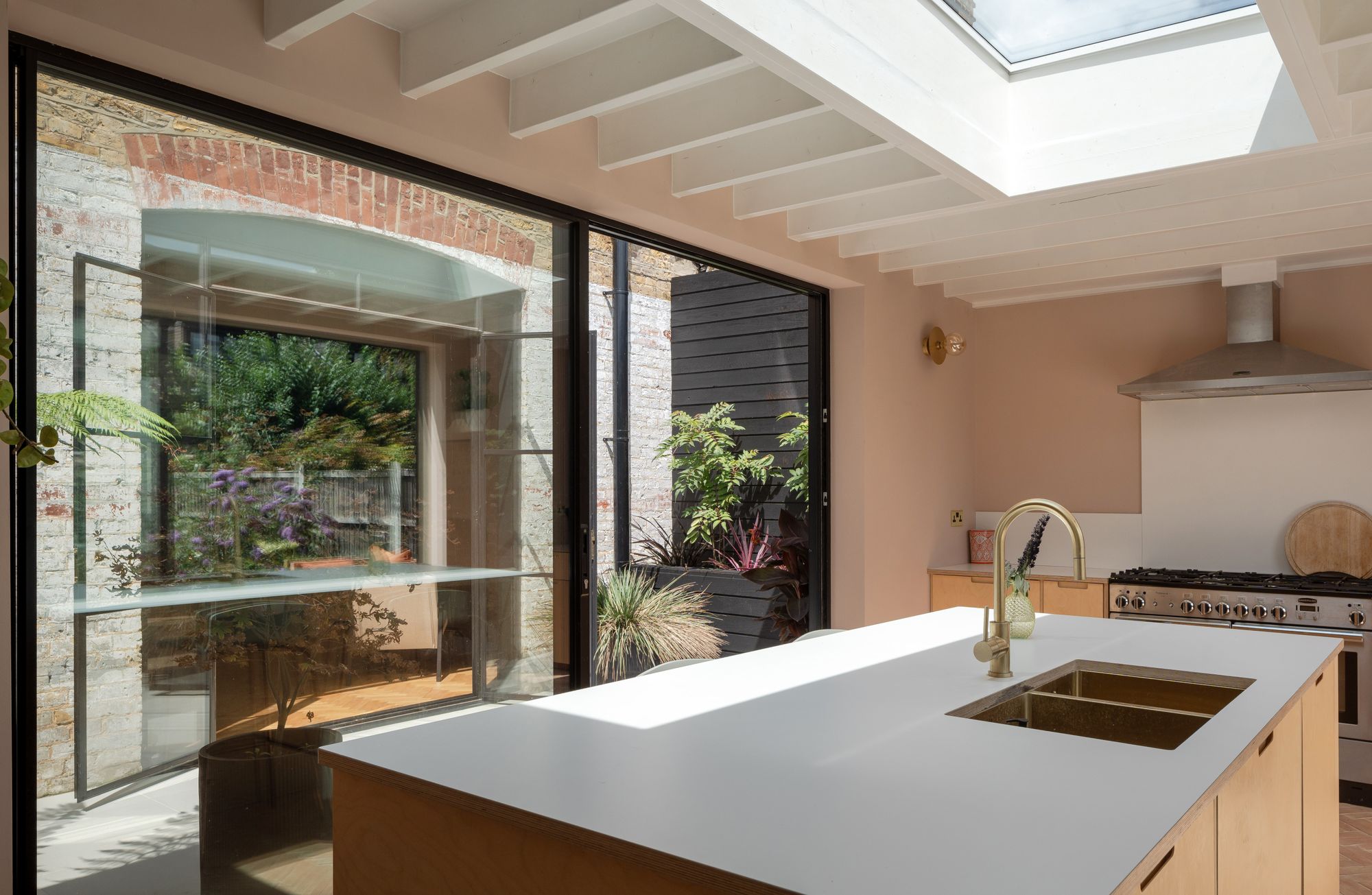 6 bed terraced house for sale in Forest Drive East, Upper Leytonstone, London, E11  - Property Image 25