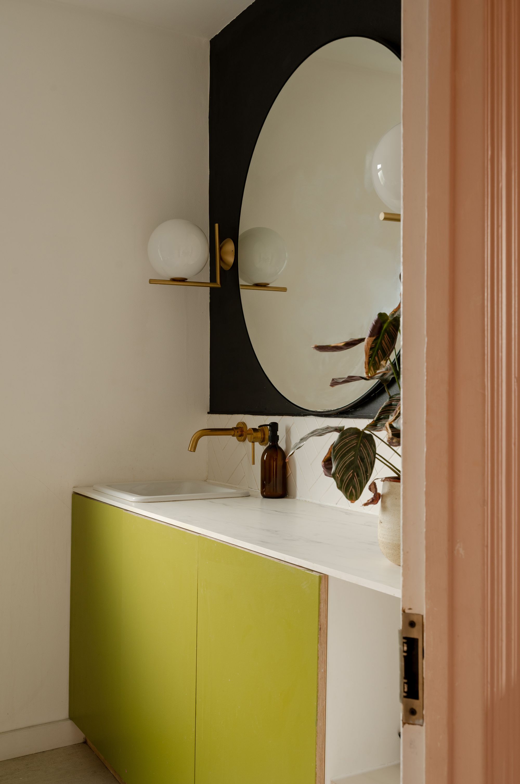 3 bed semi-detached house for sale in Herongate Road, Aldersbrook, London, E12 - Property Image 25