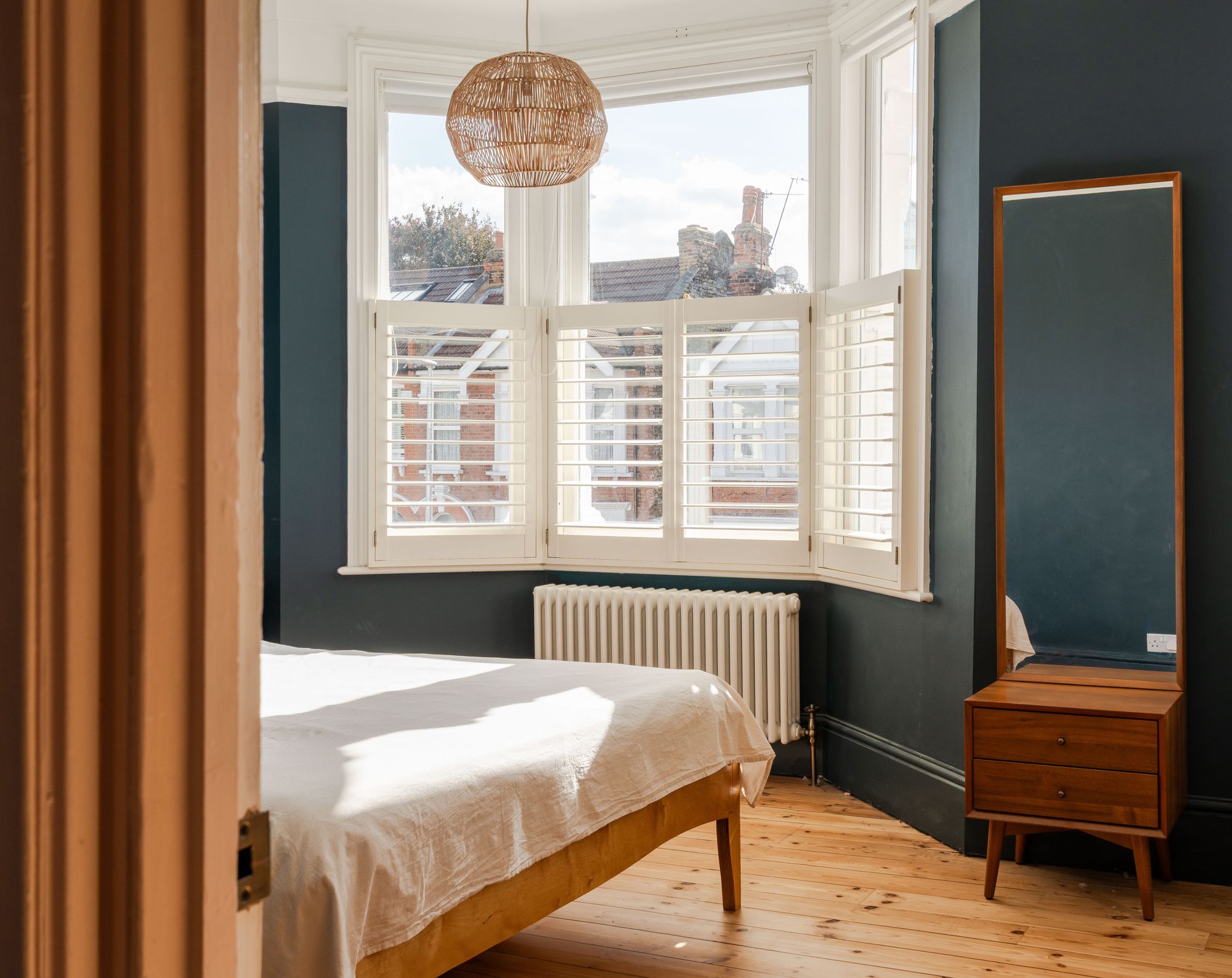 3 bed semi-detached house for sale in Herongate Road, Aldersbrook, London, E12 - Property Image 31