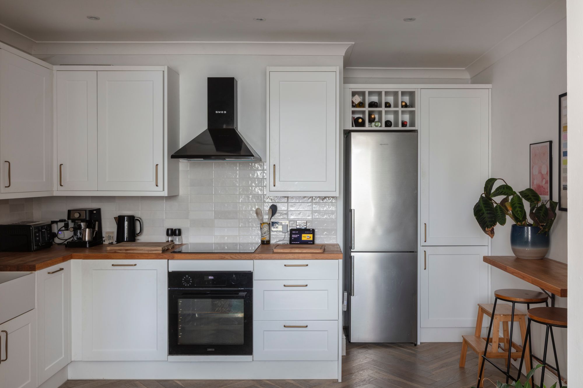 2 bed flat for sale in Pretoria Road, Leytonstone, London, E11  - Property Image 2