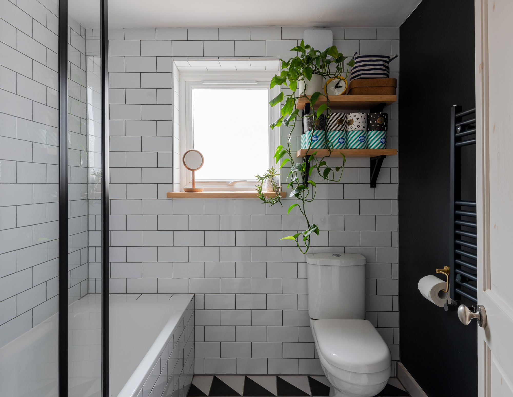 3 bed mid-terraced house for sale in Melford Road, Leytonstone, London, E11  - Property Image 25