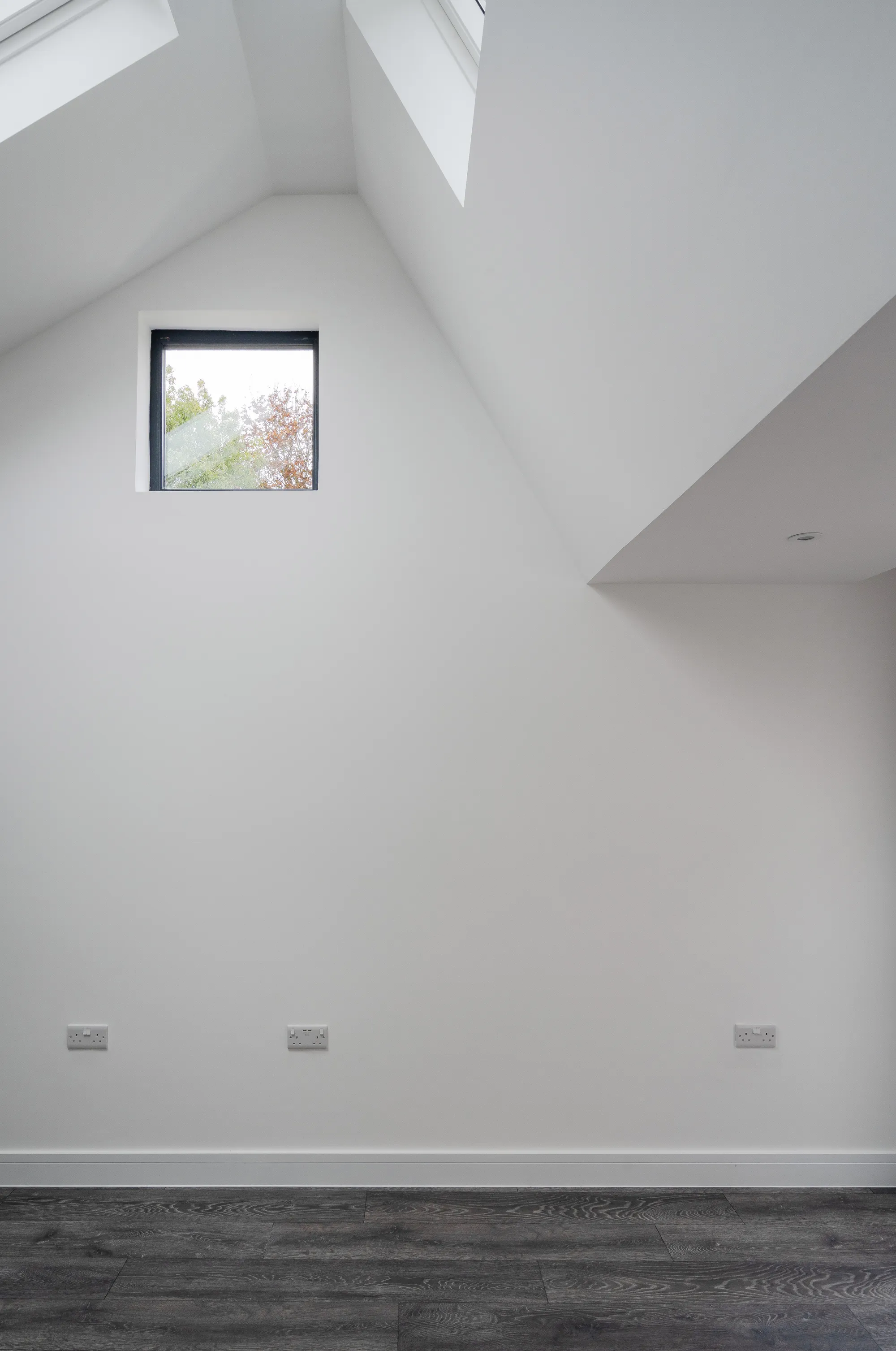 1 bed ground floor flat to rent in Tavistock Road, London, E7  - Property Image 8