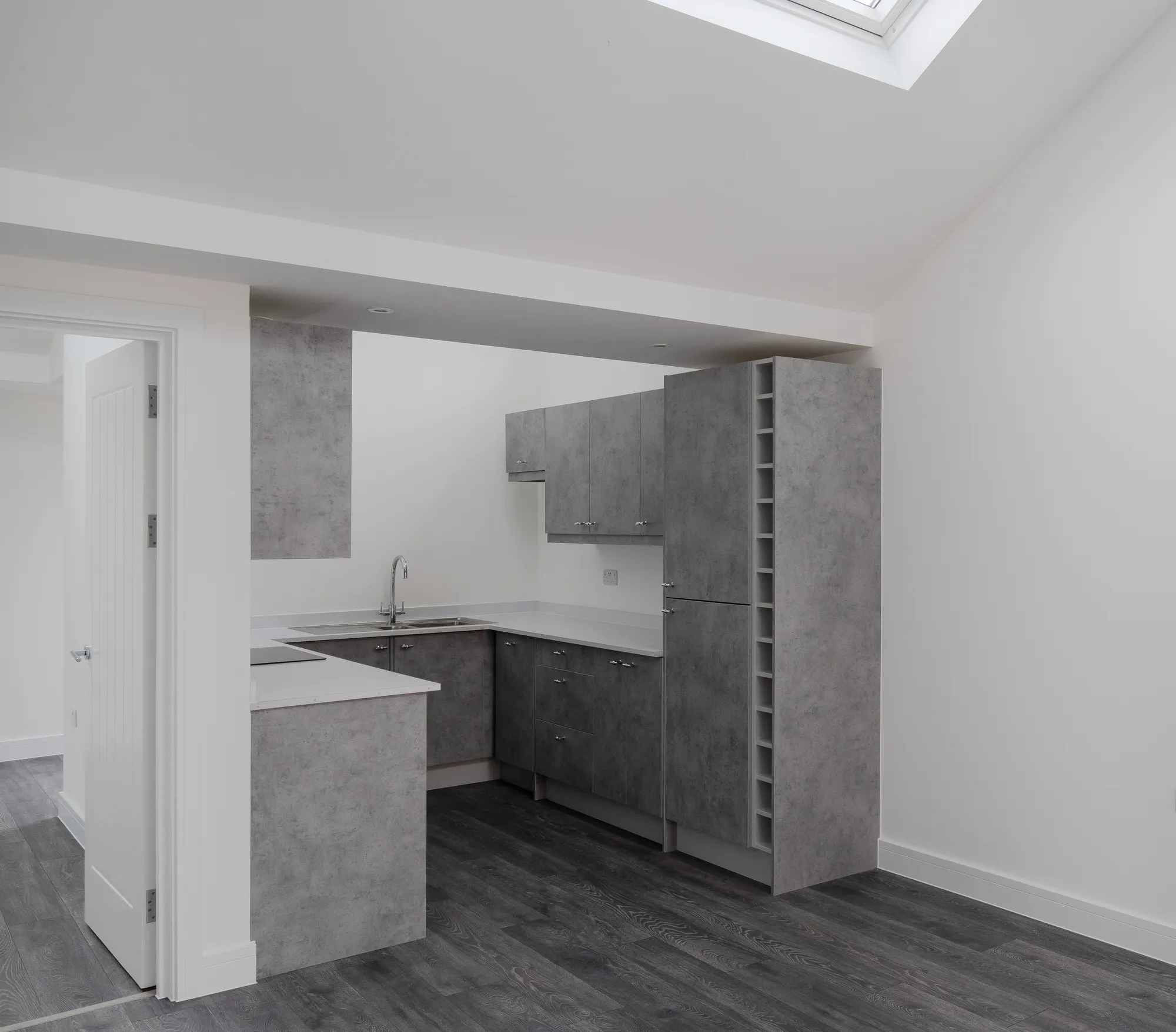 1 bed ground floor flat to rent in Tavistock Road, London, E7  - Property Image 2