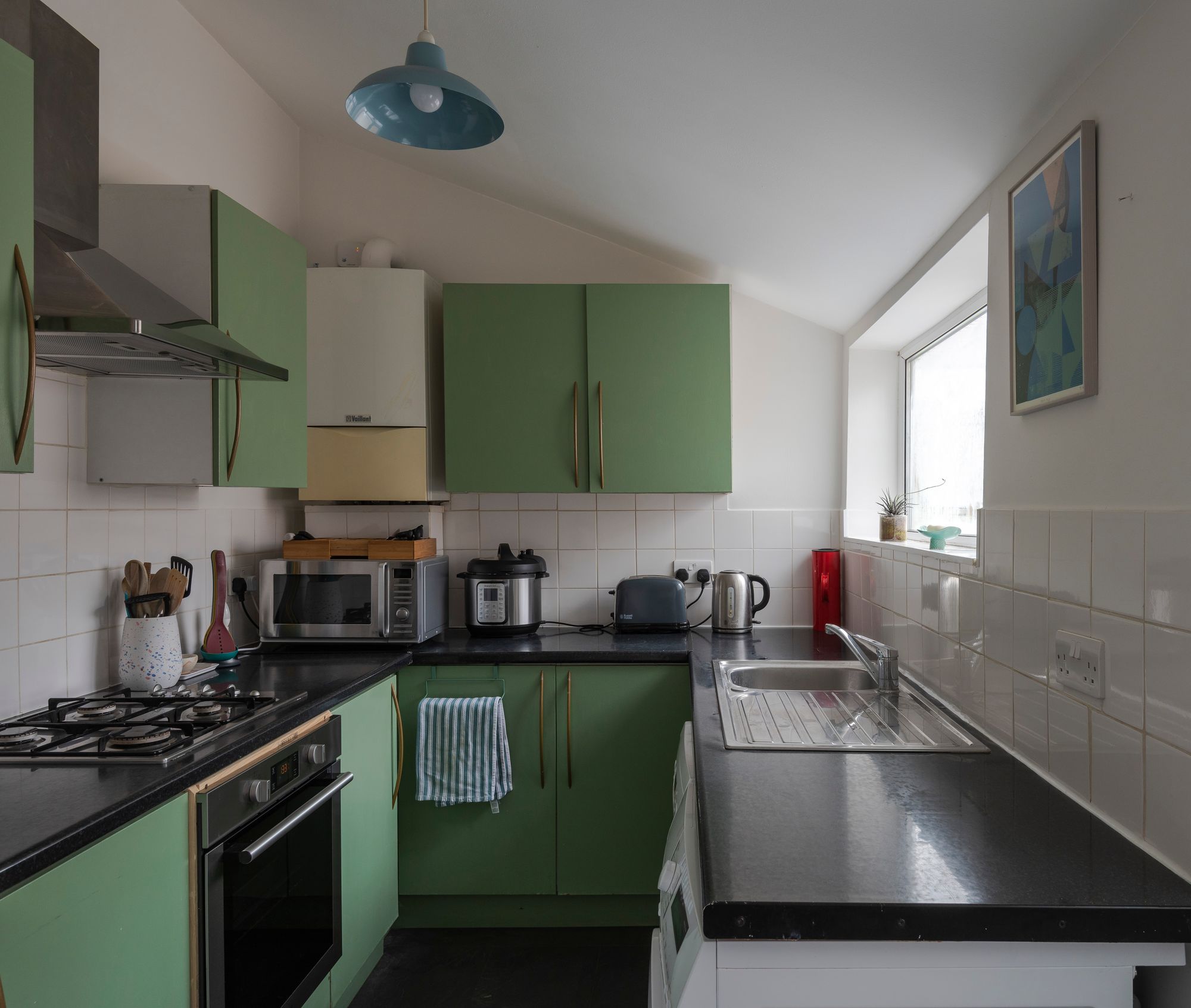 2 bed mid-terraced house to rent in Thorpe Road, Forest Gate, London, E7  - Property Image 9