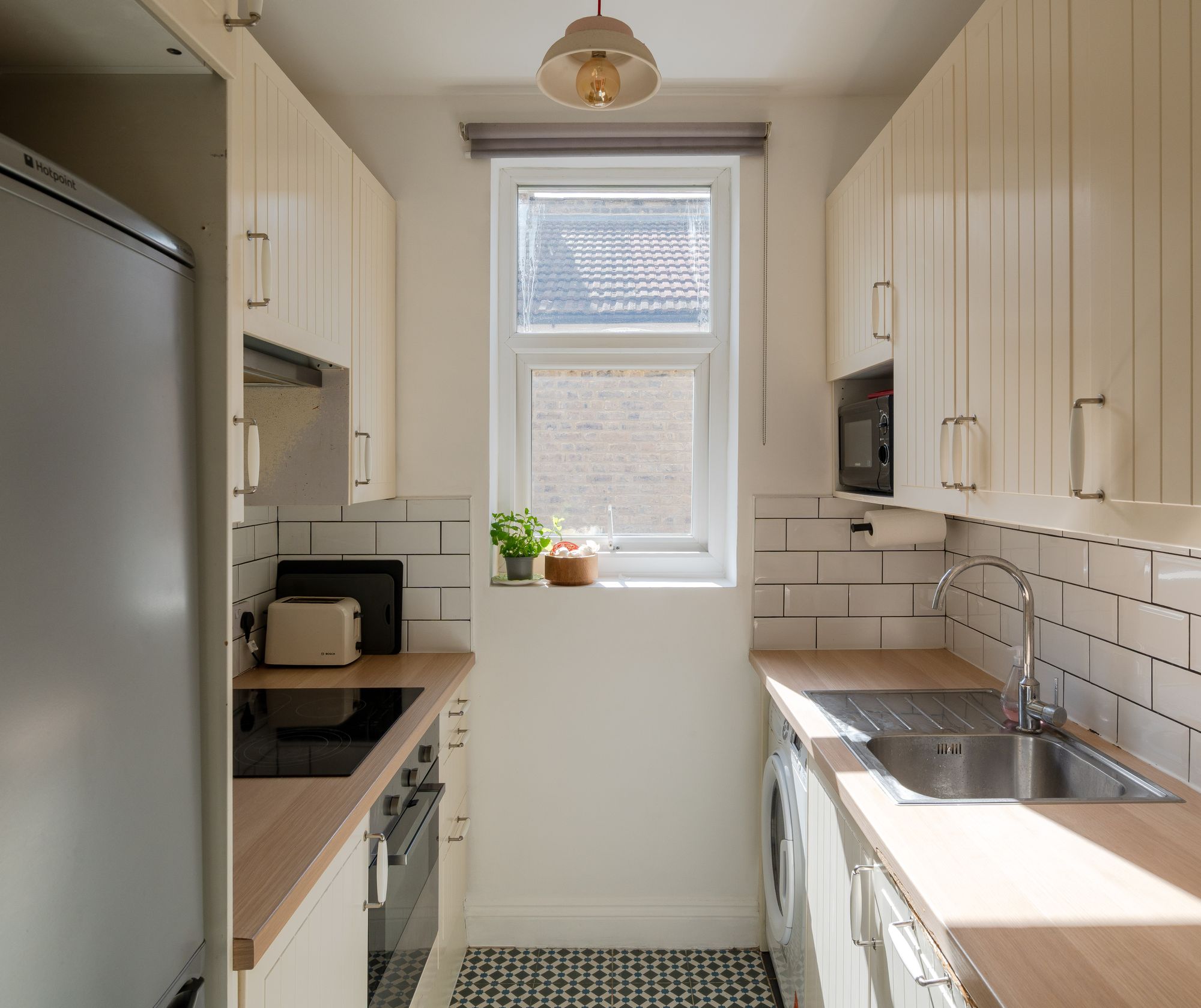 2 bed flat for sale in Harrington Road, Leytonstone, London, E11  - Property Image 19