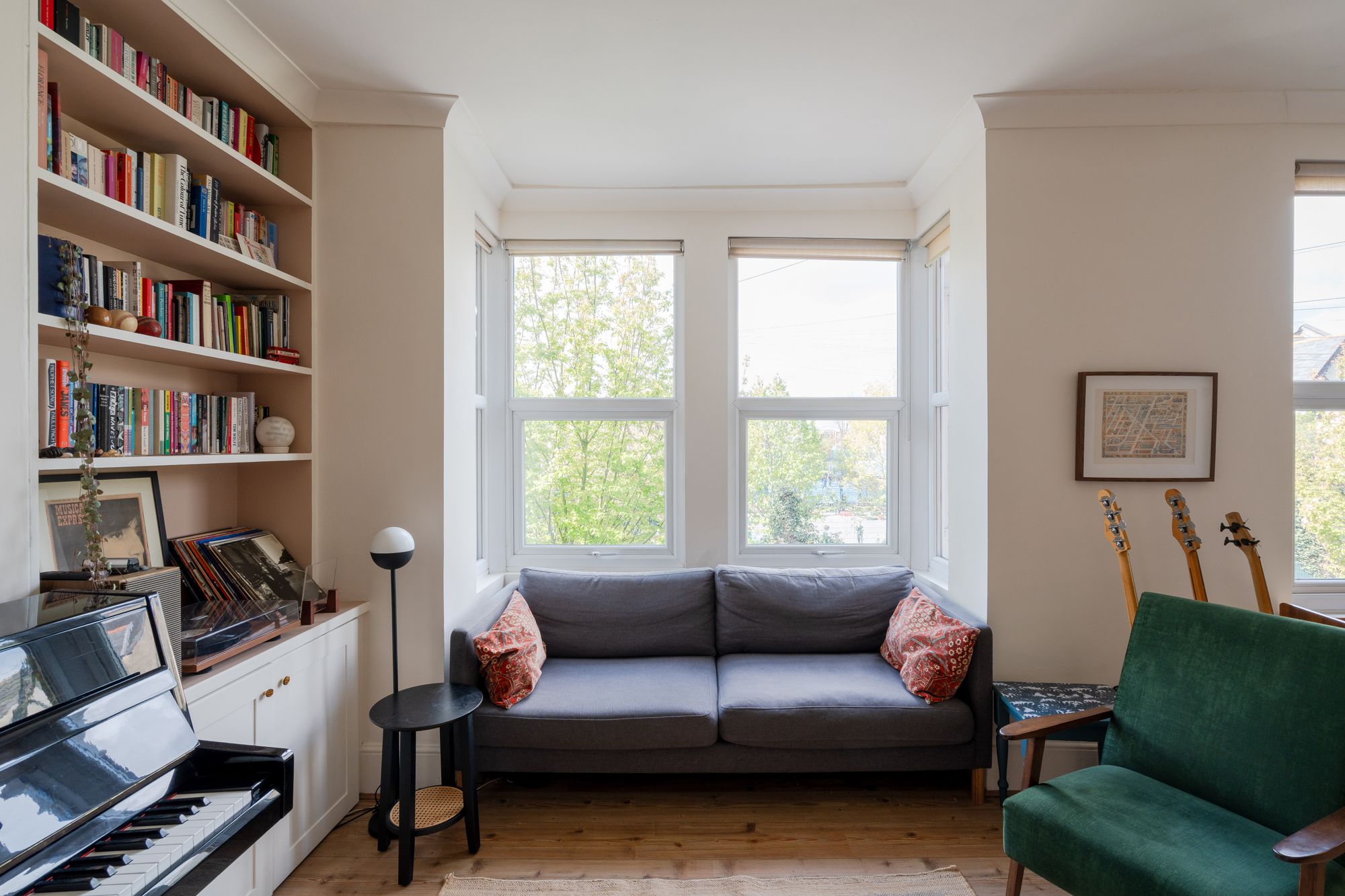 2 bed flat for sale in Harrington Road, Leytonstone, London, E11  - Property Image 3