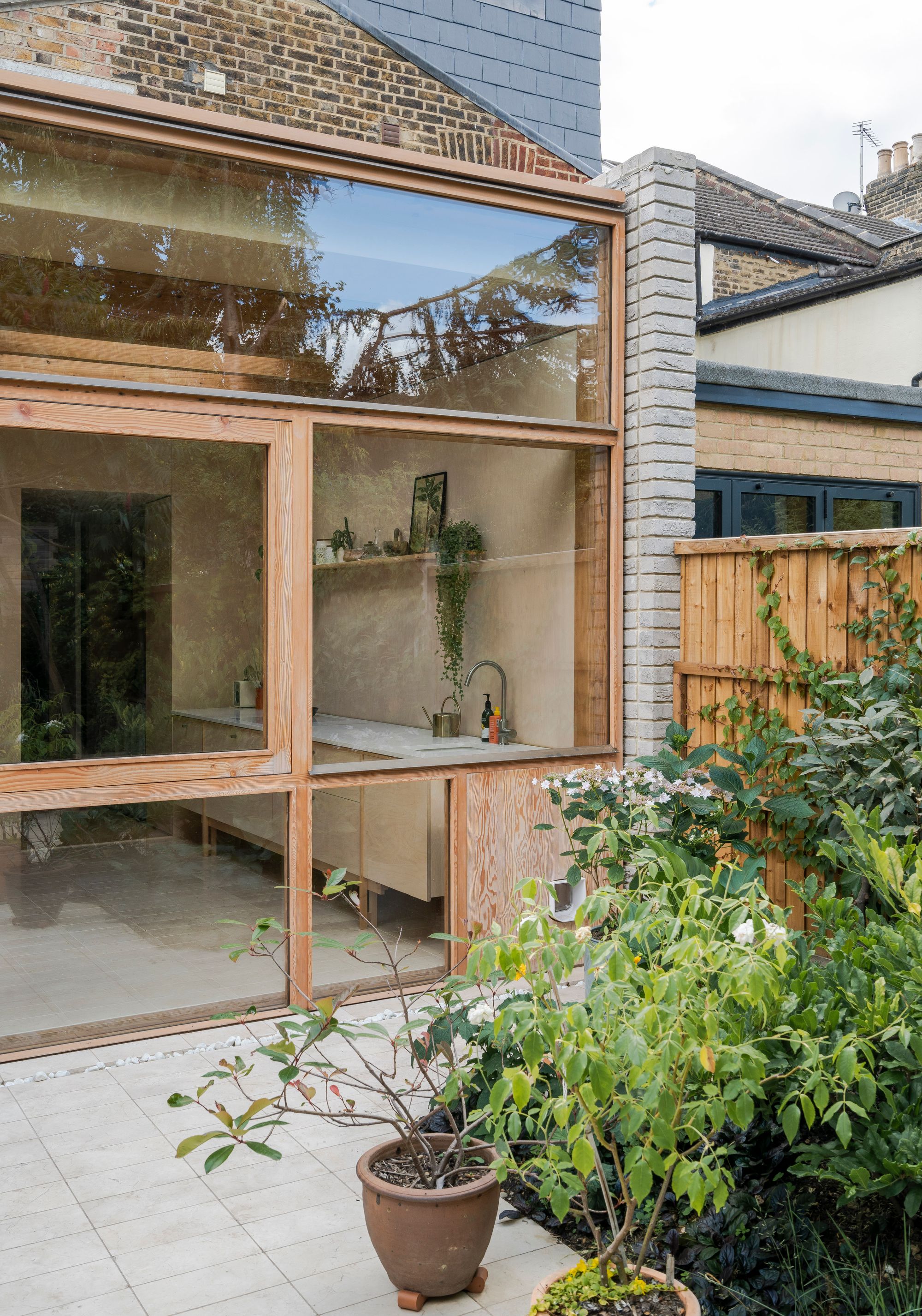 2 bed mid-terraced house for sale in Morley Road, Leyton, London, E10  - Property Image 29