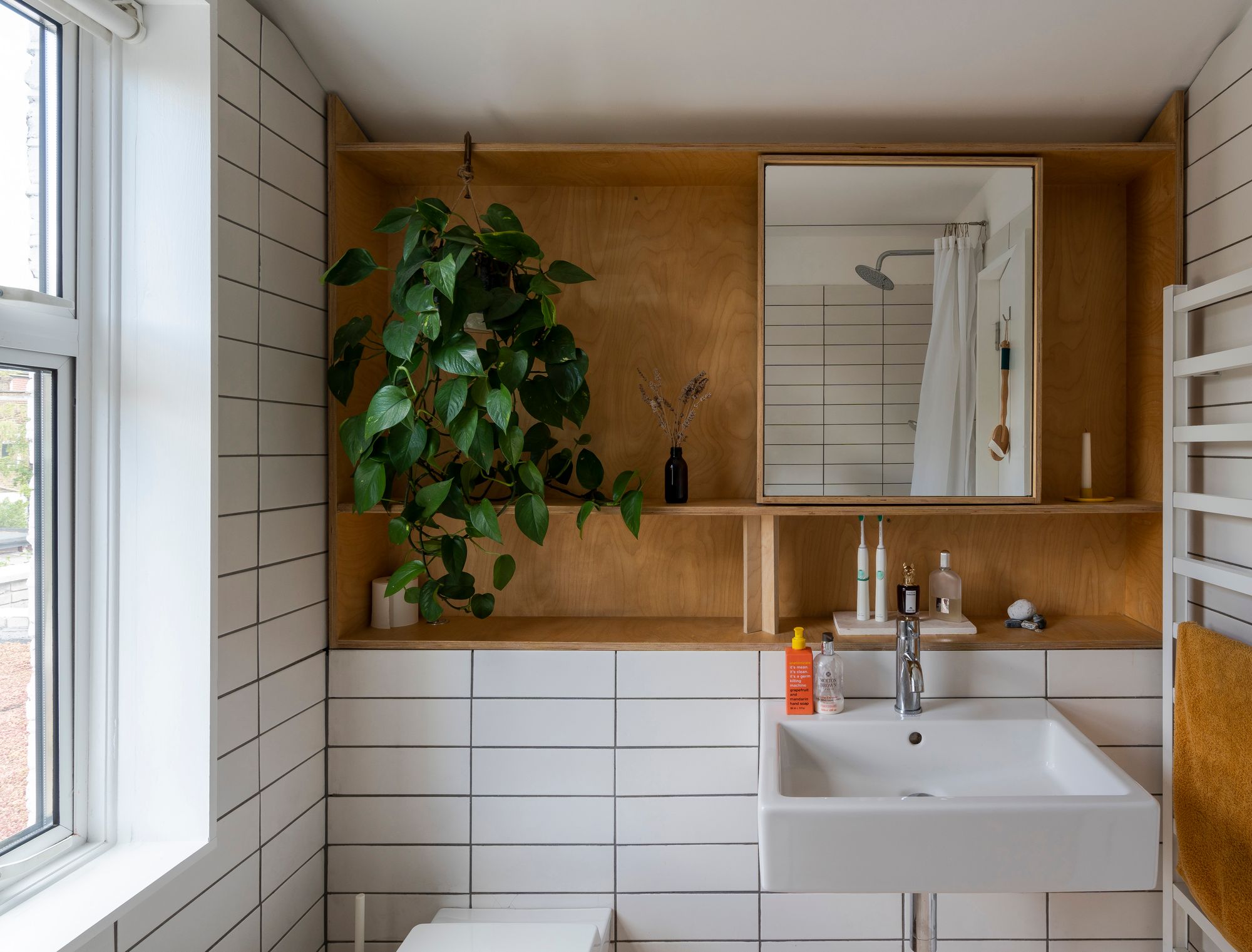 2 bed mid-terraced house for sale in Morley Road, Leyton, London, E10  - Property Image 35