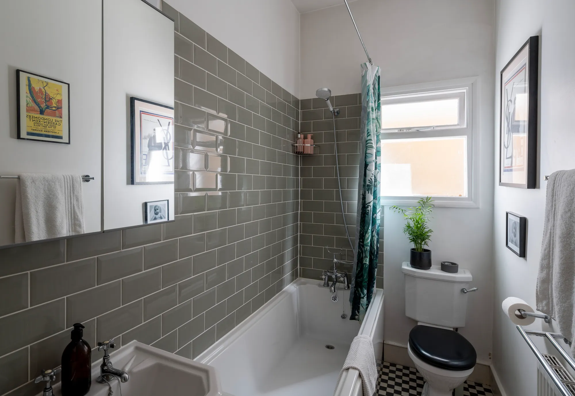 2 bed flat for sale in Chadwick Road, Upper Leytonstone, London, E11  - Property Image 20