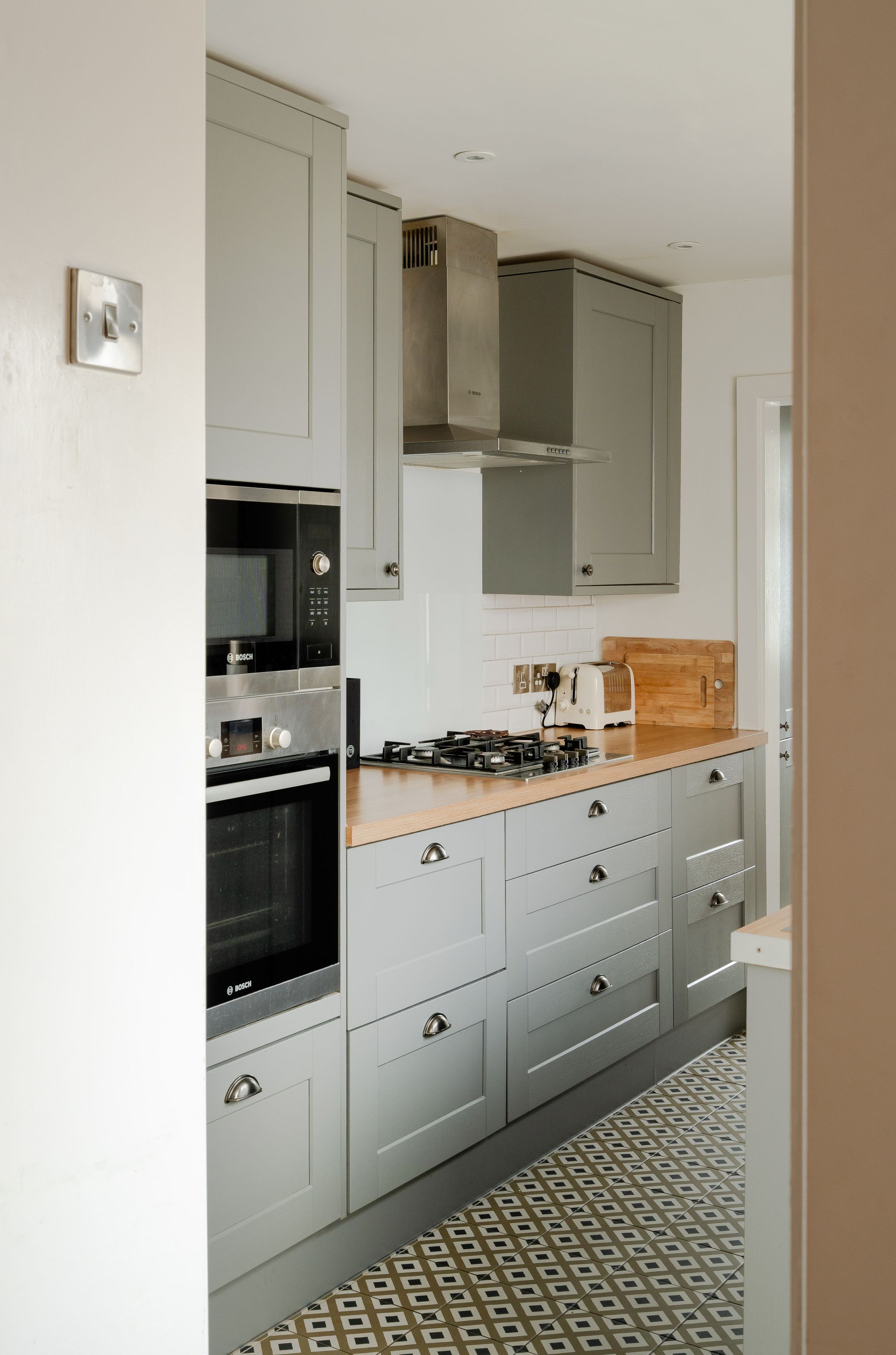 2 bed mid-terraced house for sale in Trumpington Road, Forest Gate, London, E7  - Property Image 13