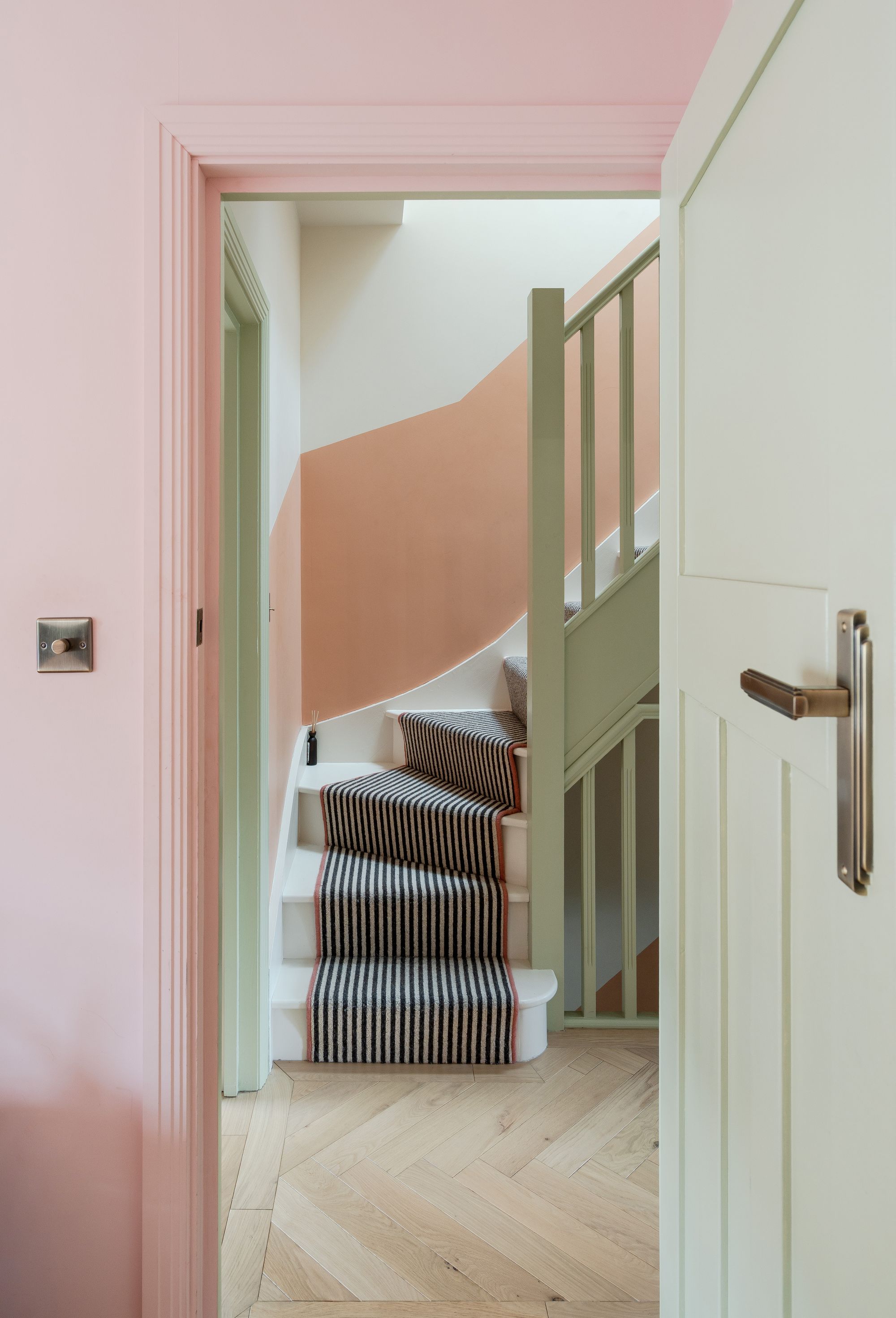 4 bed terraced house for sale in St. Mary's Road, Leyton, London, E10  - Property Image 34