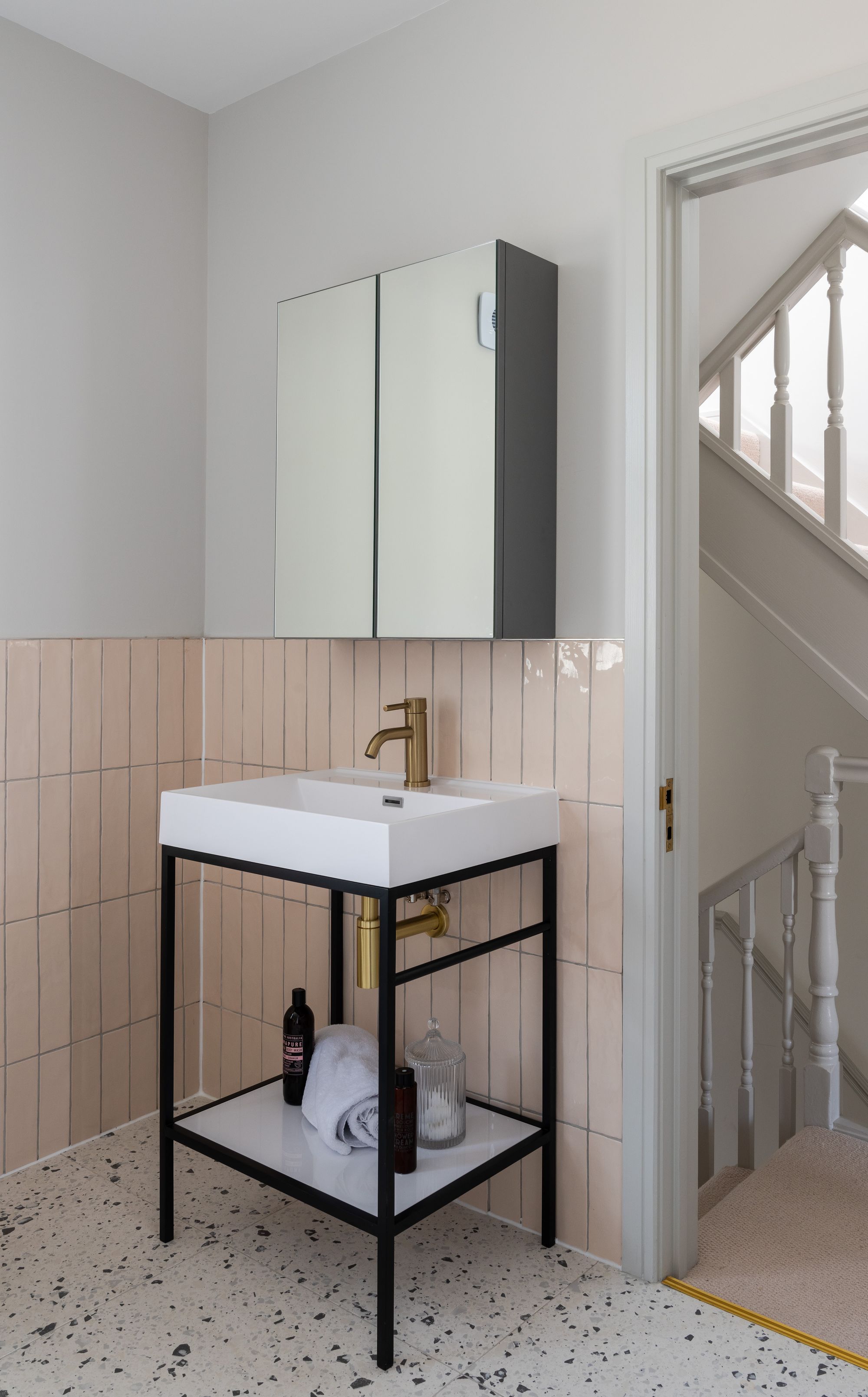 4 bed mid-terraced house for sale in St. Georges Road, Leyton, London, E10  - Property Image 28