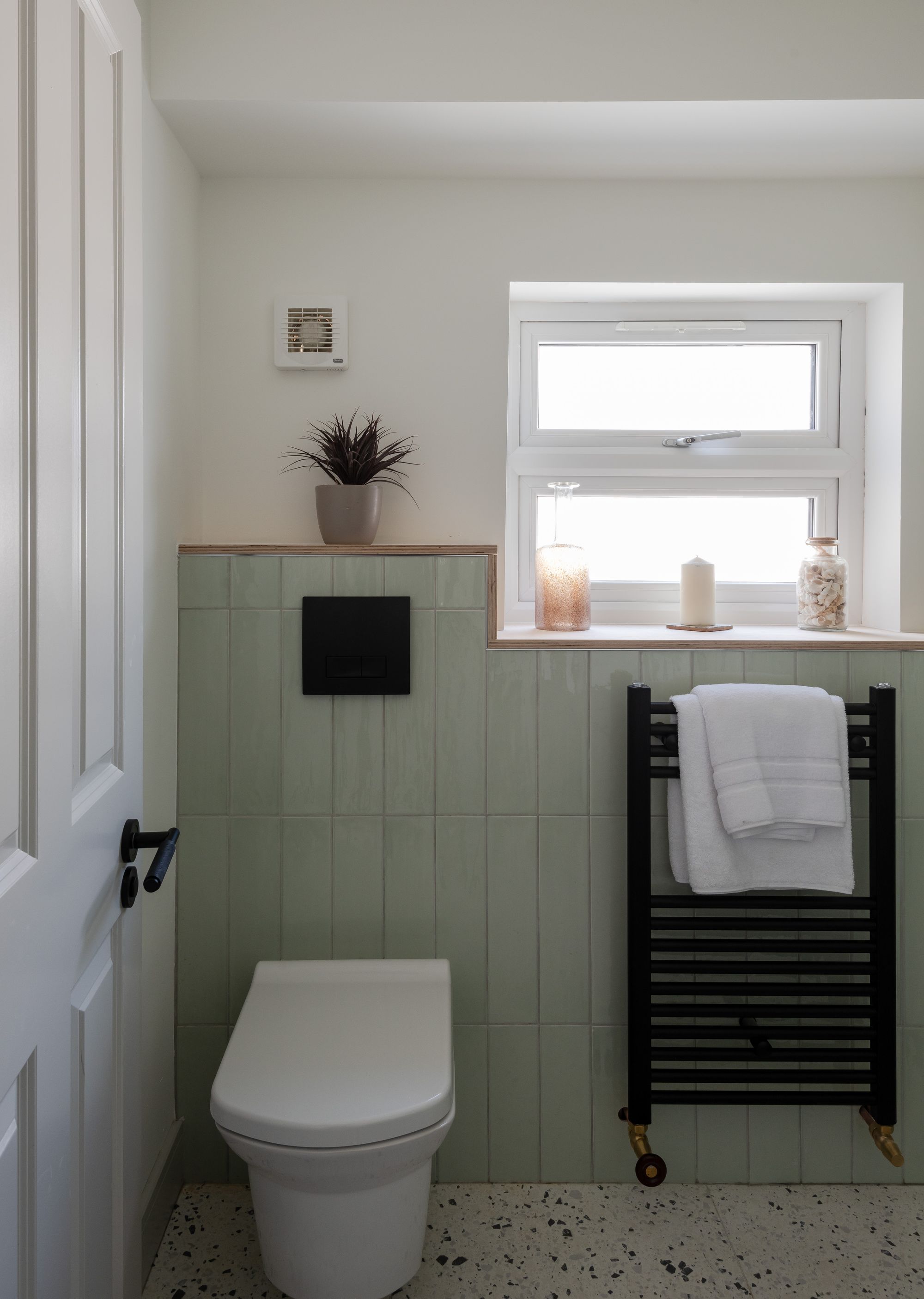 4 bed mid-terraced house for sale in St. Georges Road, Leyton, London, E10  - Property Image 32