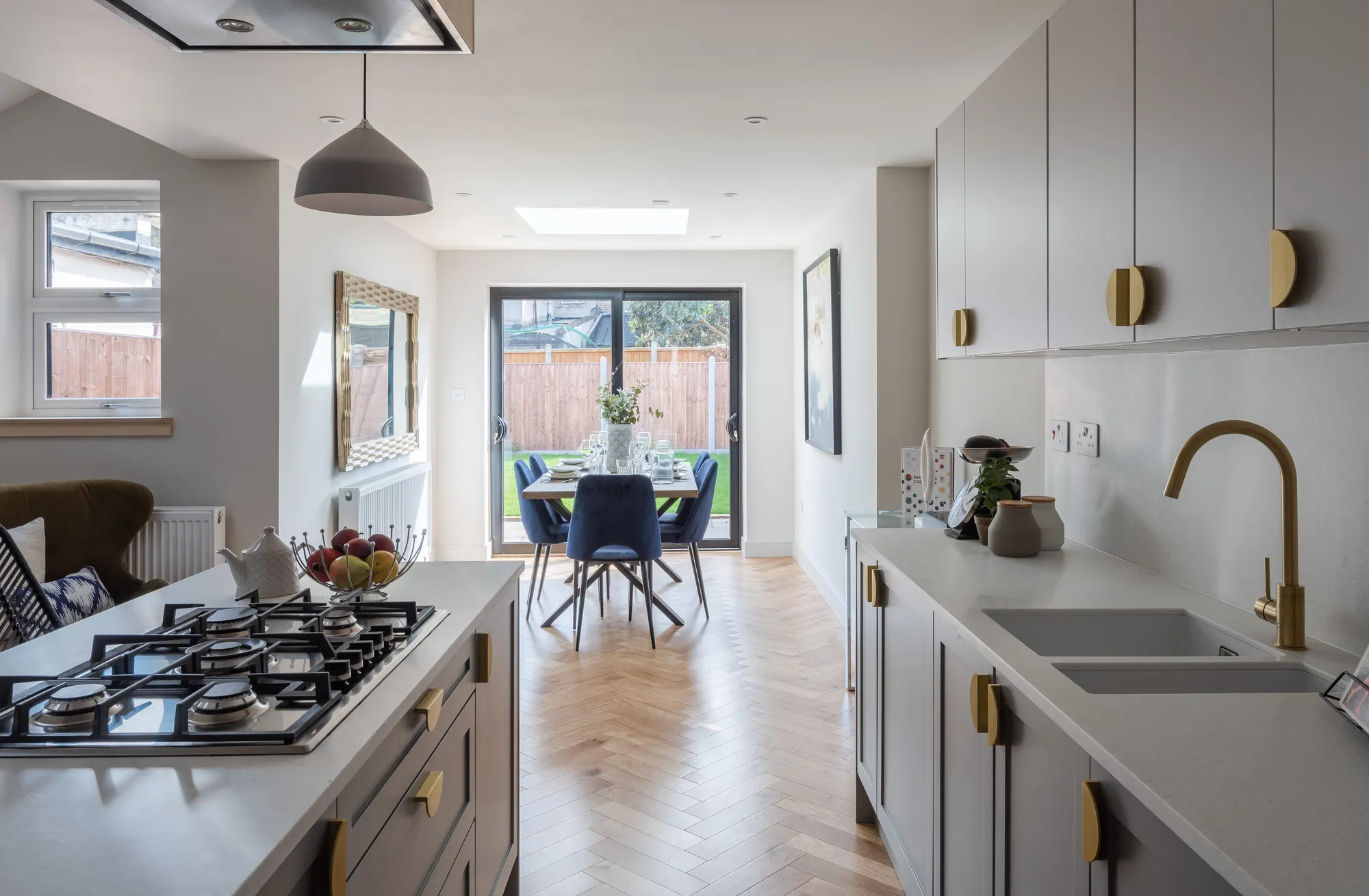 4 bed mid-terraced house for sale in St. Georges Road, Leyton, London, E10  - Property Image 6