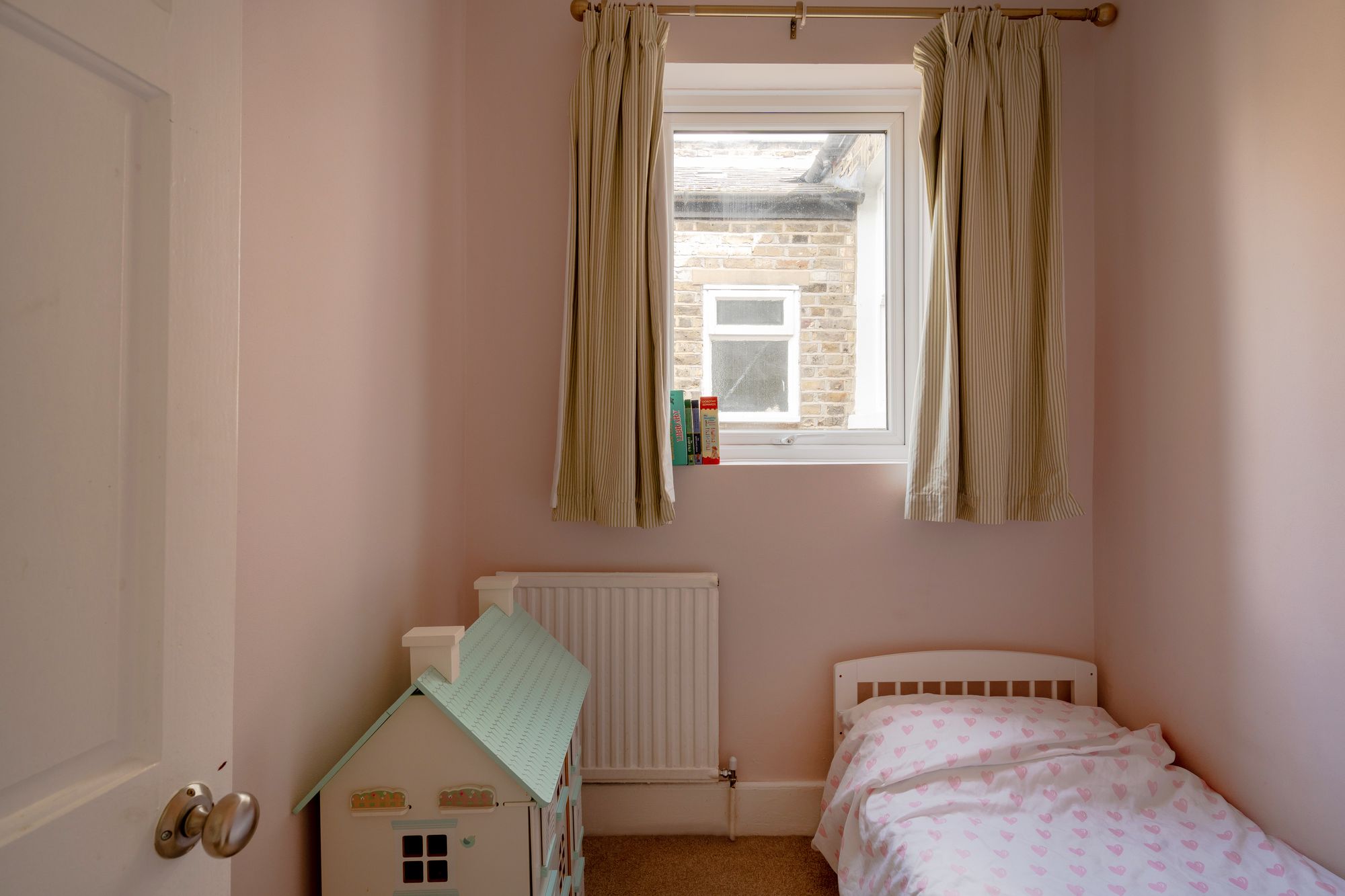 3 bed mid-terraced house for sale in Frith Road, Leytonstone, London, E11  - Property Image 25