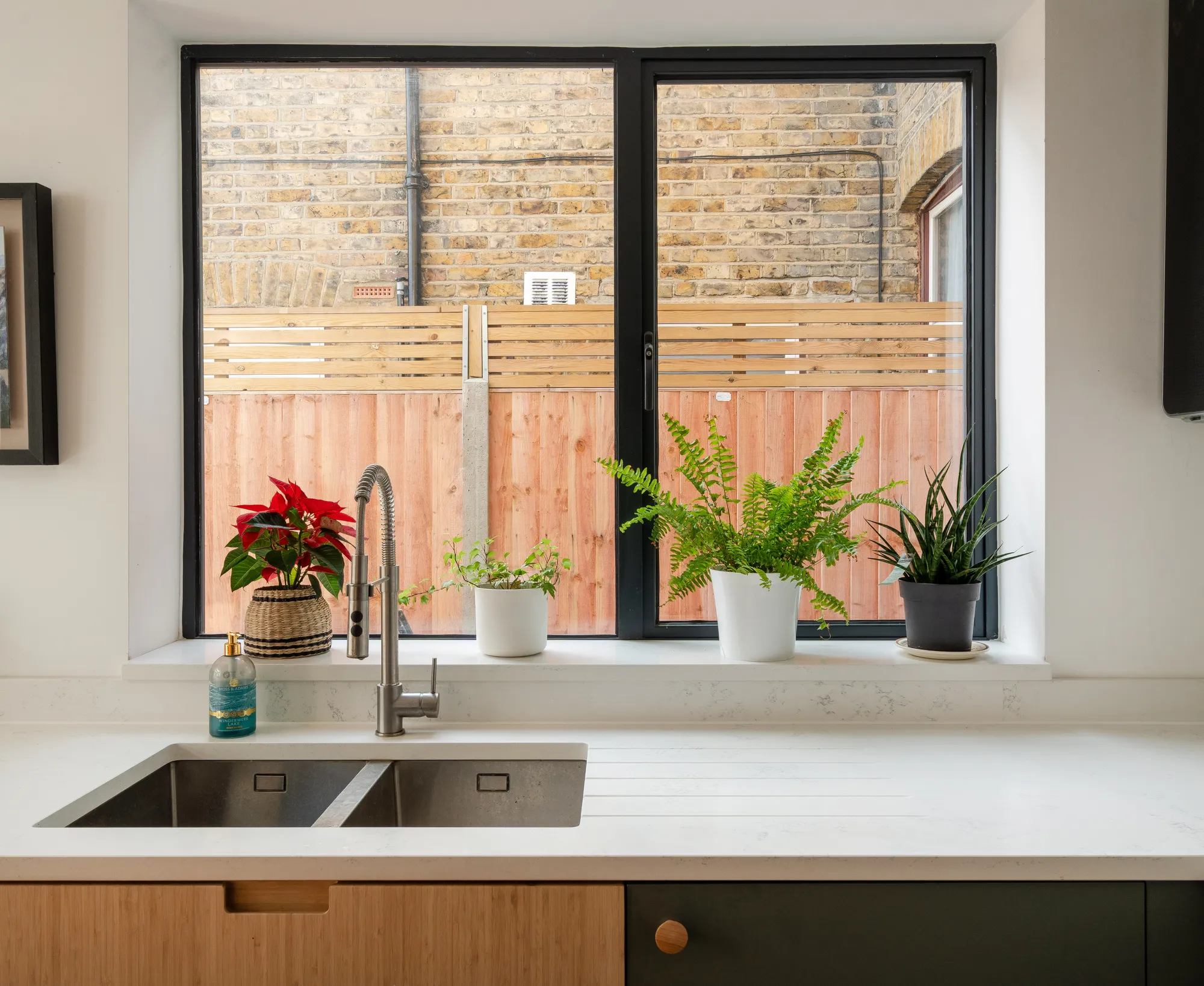 4 bed mid-terraced house for sale in Leslie Road, Leytonstone, London, E11 - Property Image 14