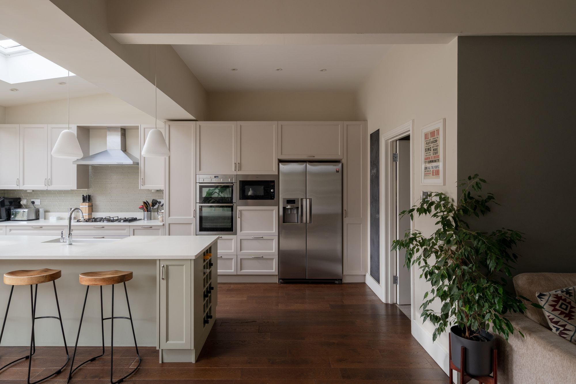 5 bed terraced house for sale in Chadwick Road, Upper Leytonstone, London, E11  - Property Image 2