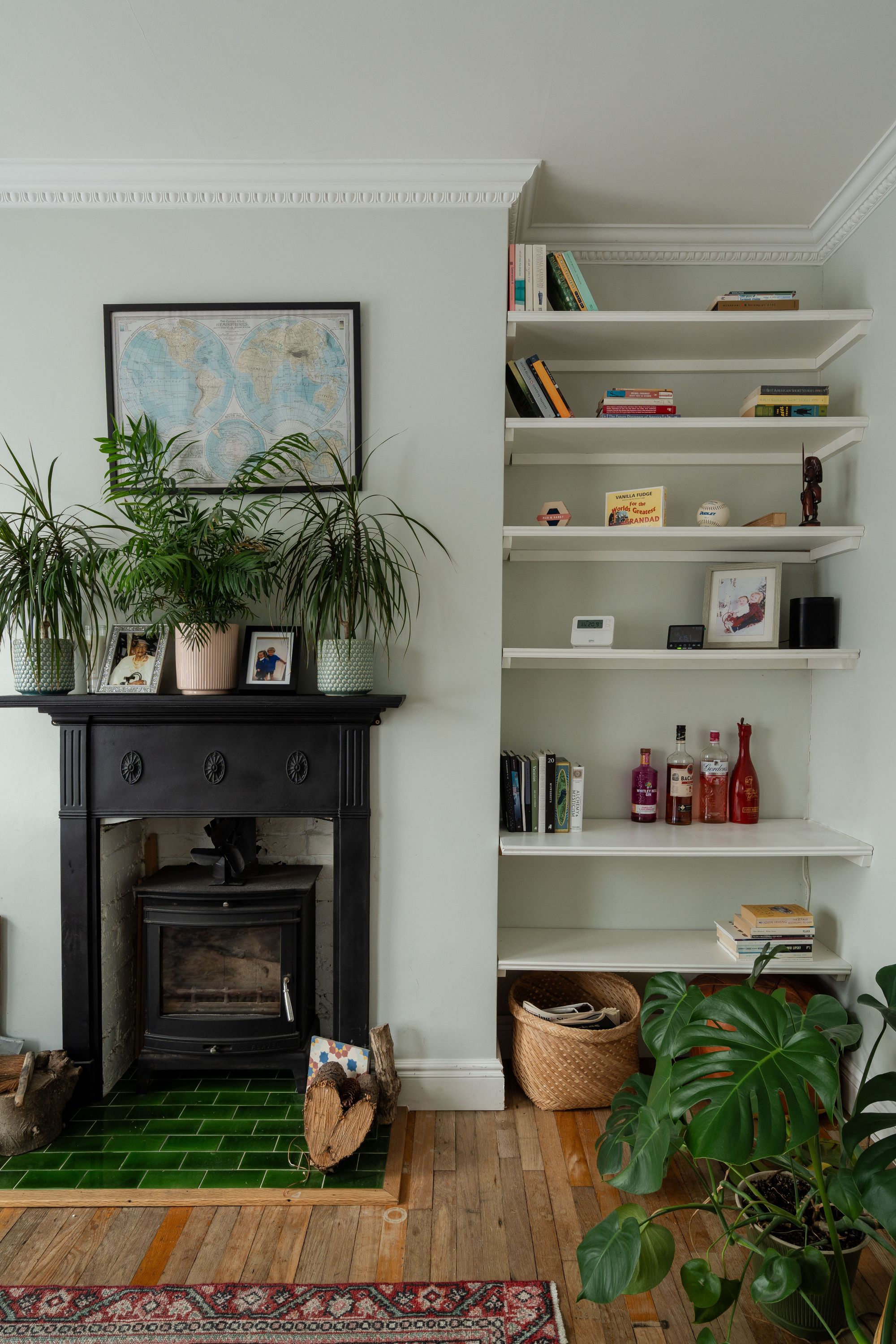 2 bed flat for sale in Hainault Road, Upper Leytonstone, London, E11 - Property Image 4