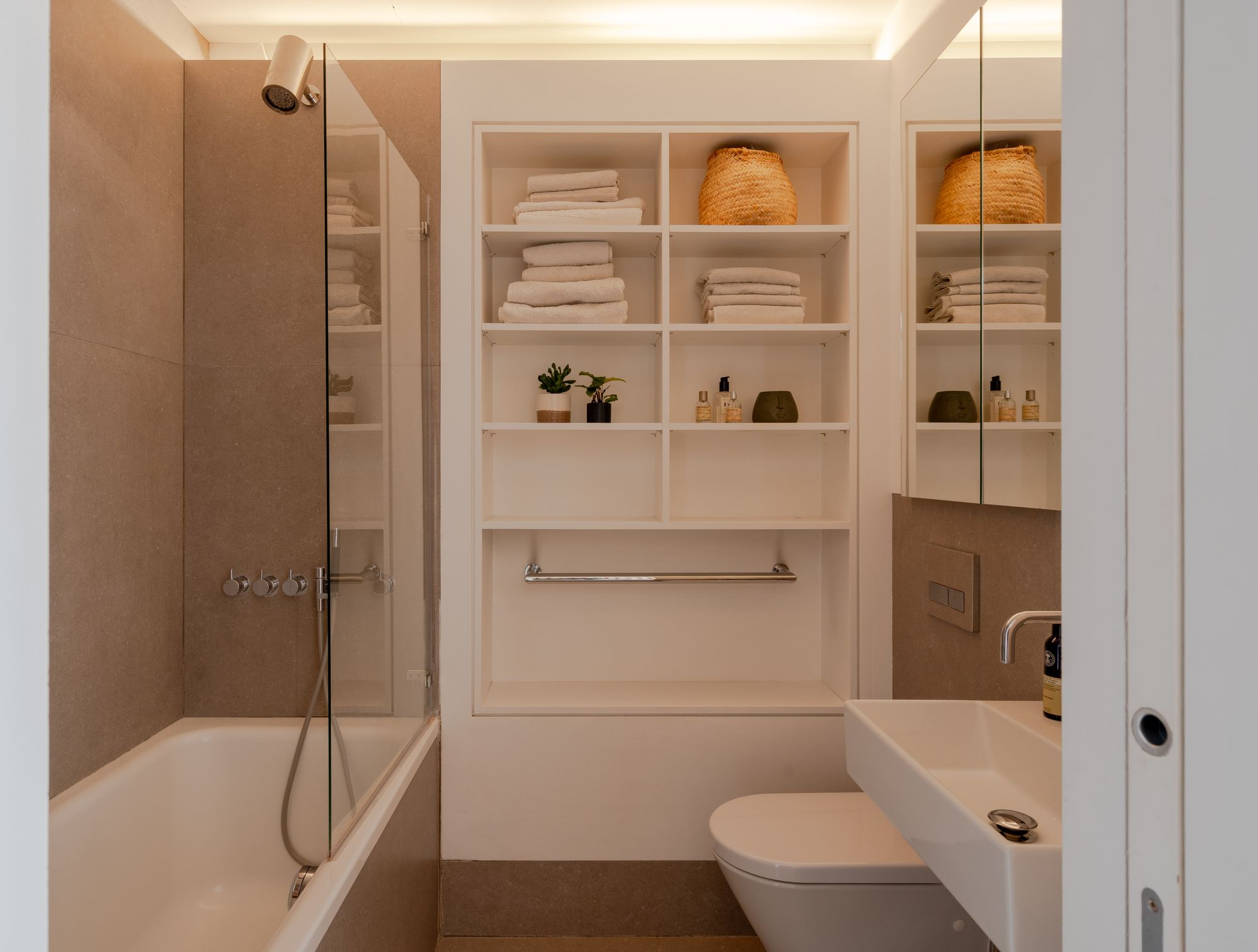 2 bed terraced house for sale in Forest Road, Upper Leytonstone, London, E11  - Property Image 11