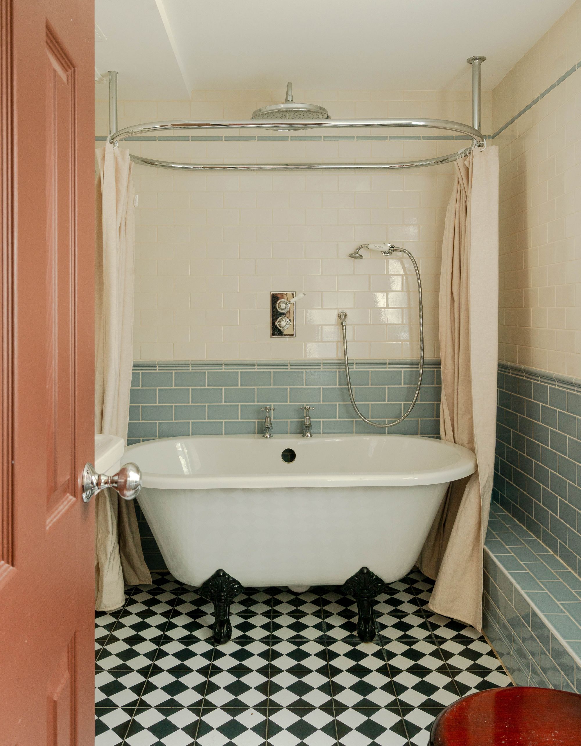 3 bed mid-terraced house for sale in Harrow Road, Leytonstone, London, E11  - Property Image 22