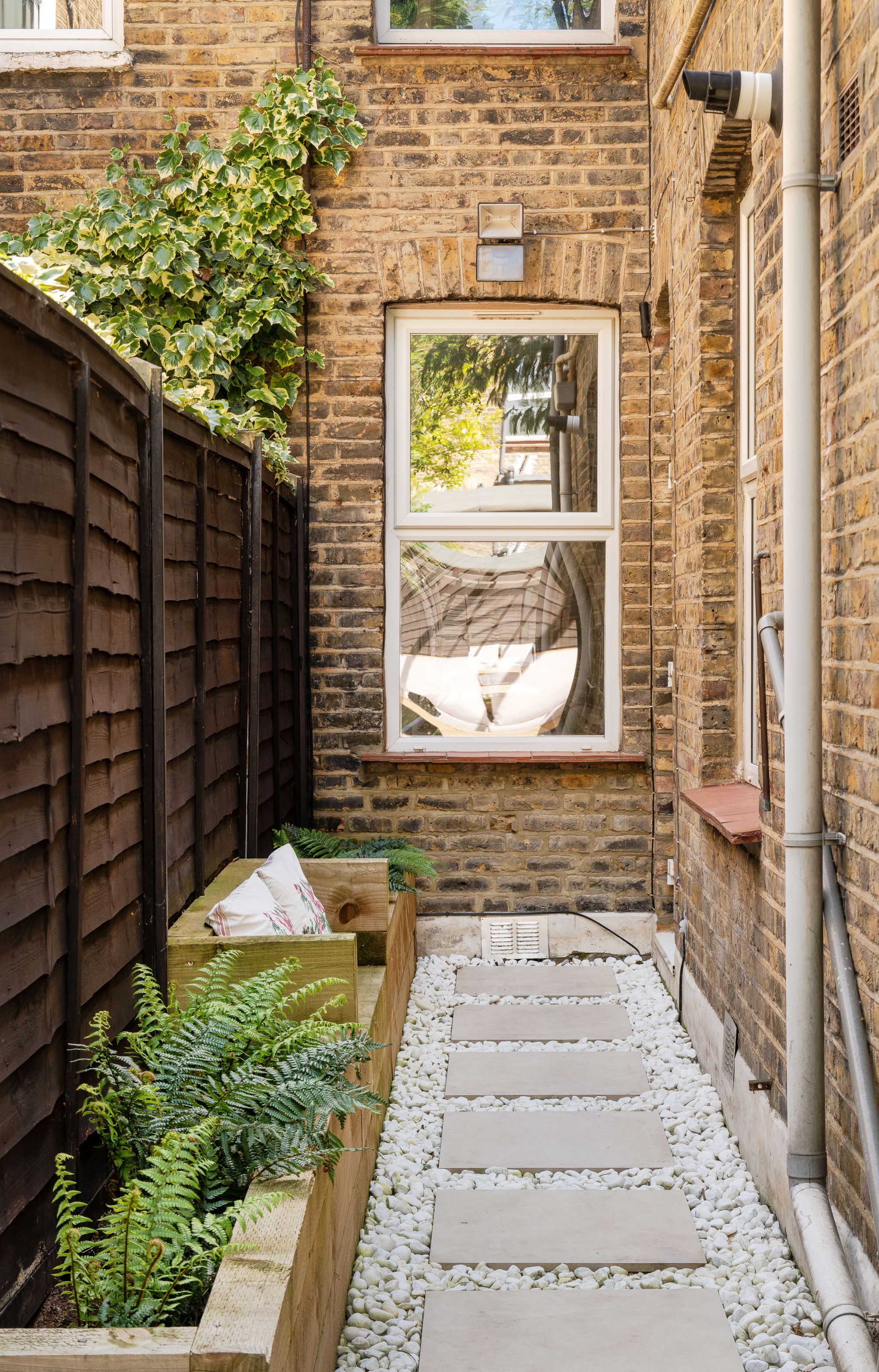 2 bed maisonette for sale in Albert Road, Leyton, London, E10  - Property Image 32