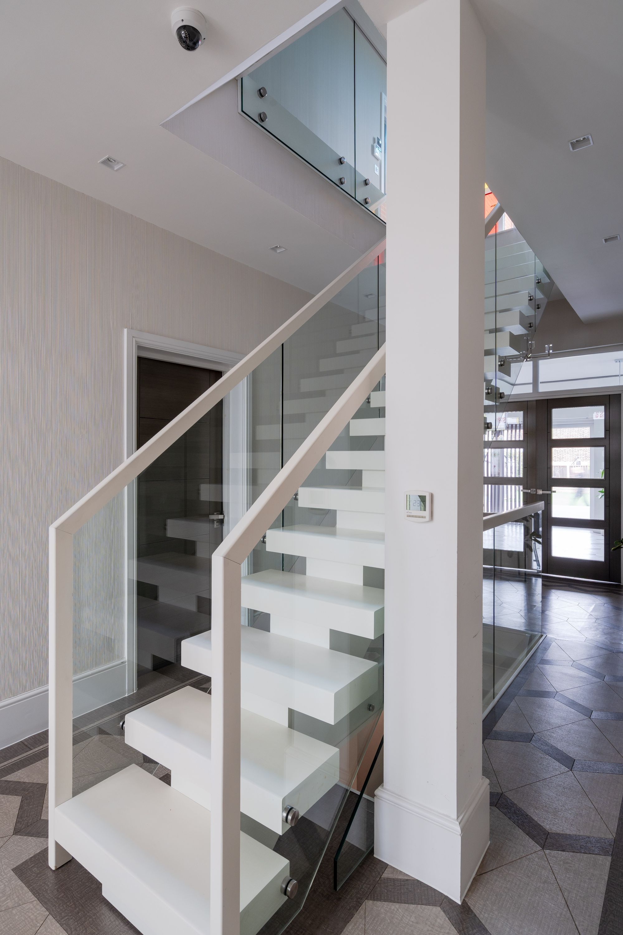 5 bed semi-detached house for sale in Aldersbrook Road, Aldersbrook, London, E12  - Property Image 7